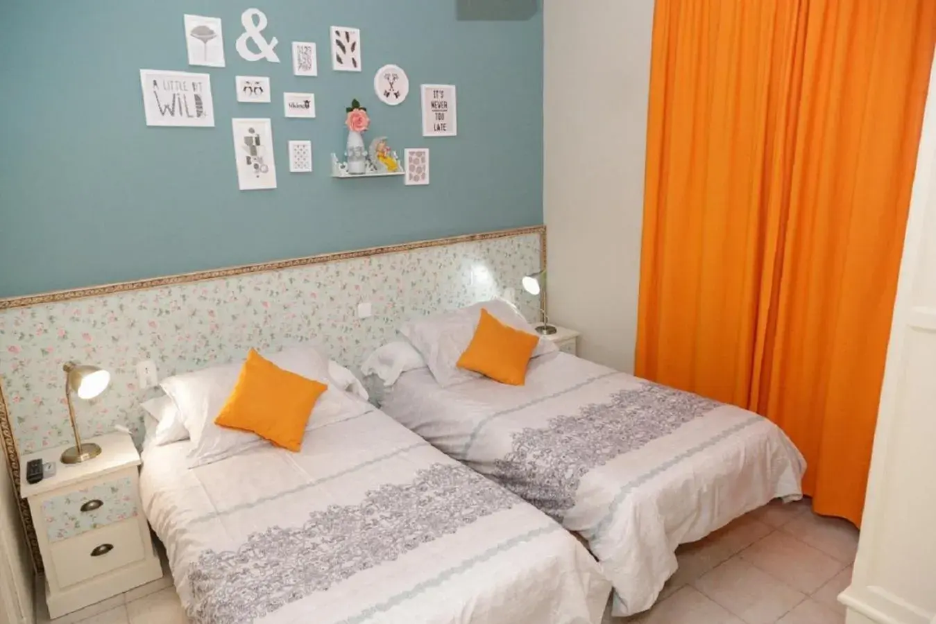 Economy Twin Room in Pension Internacional Economy Twin Room in Pension Internacional