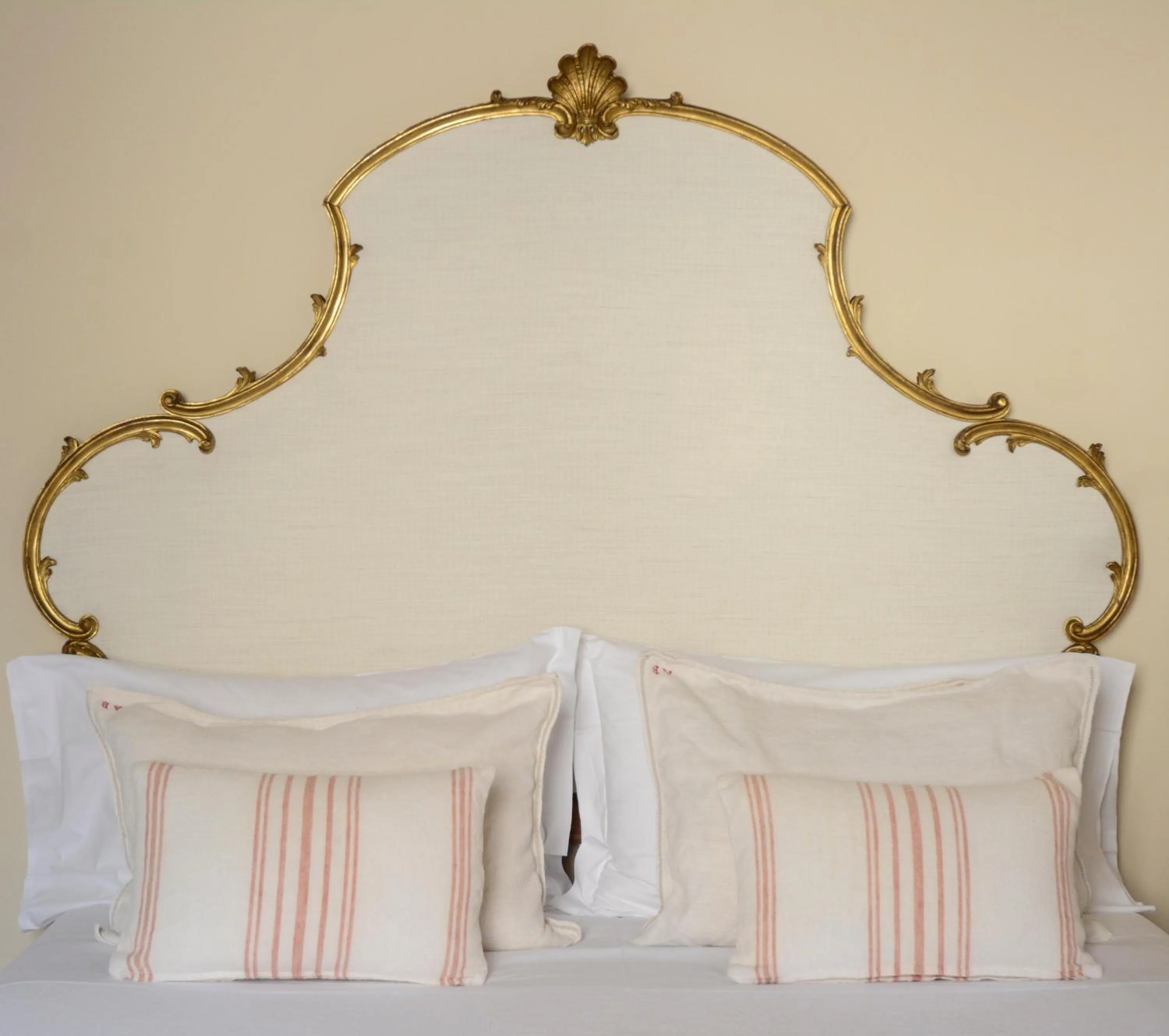 Bed in 1550 Residenza d’Epoca