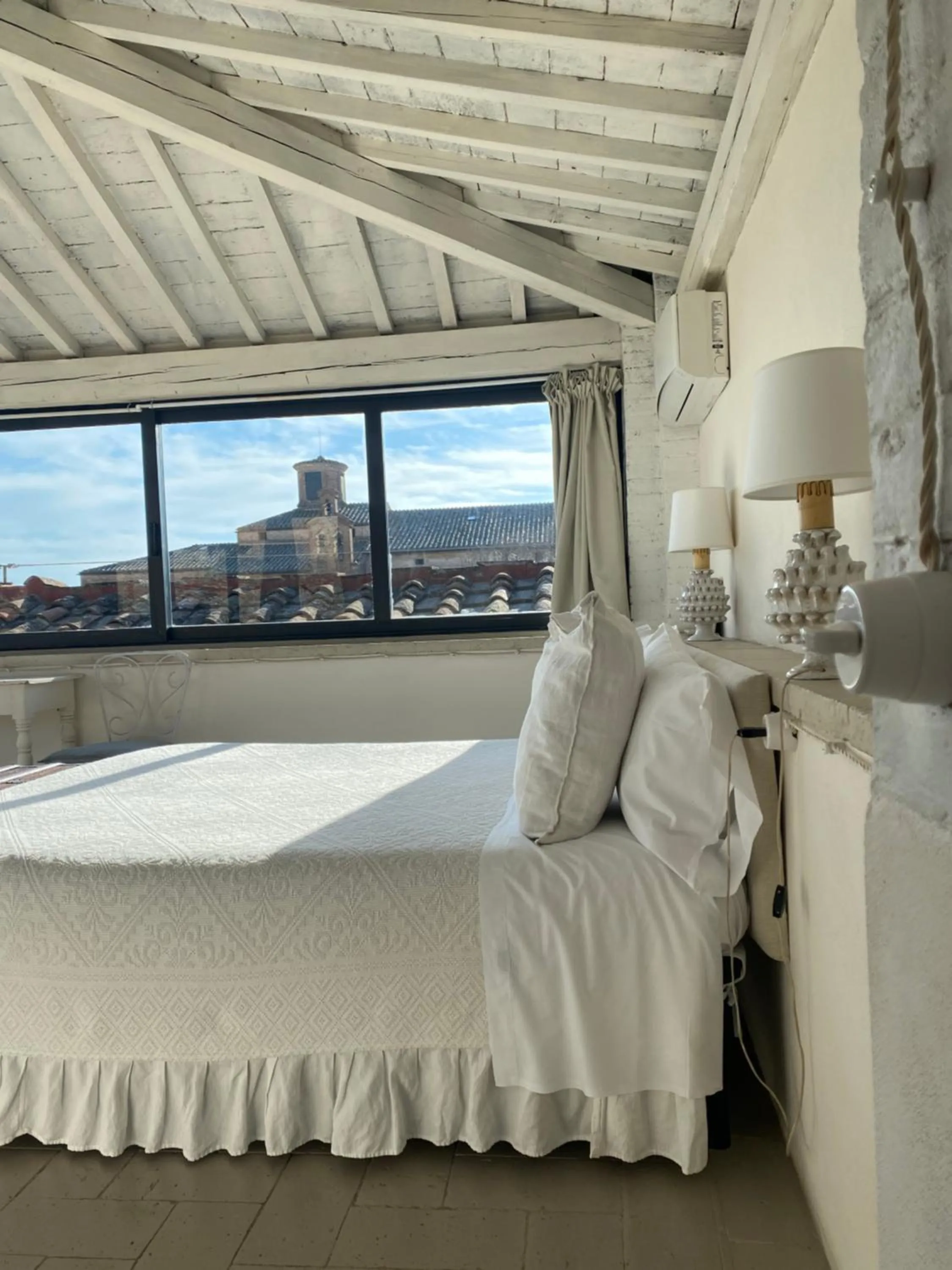 Bed in 1550 Residenza d’Epoca