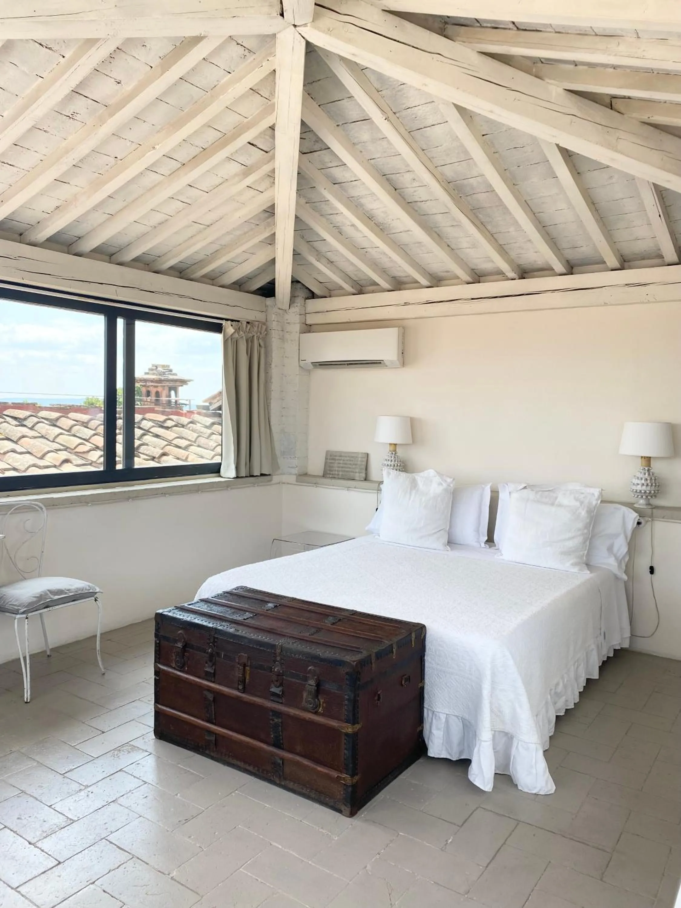 Bed in 1550 Residenza d’Epoca