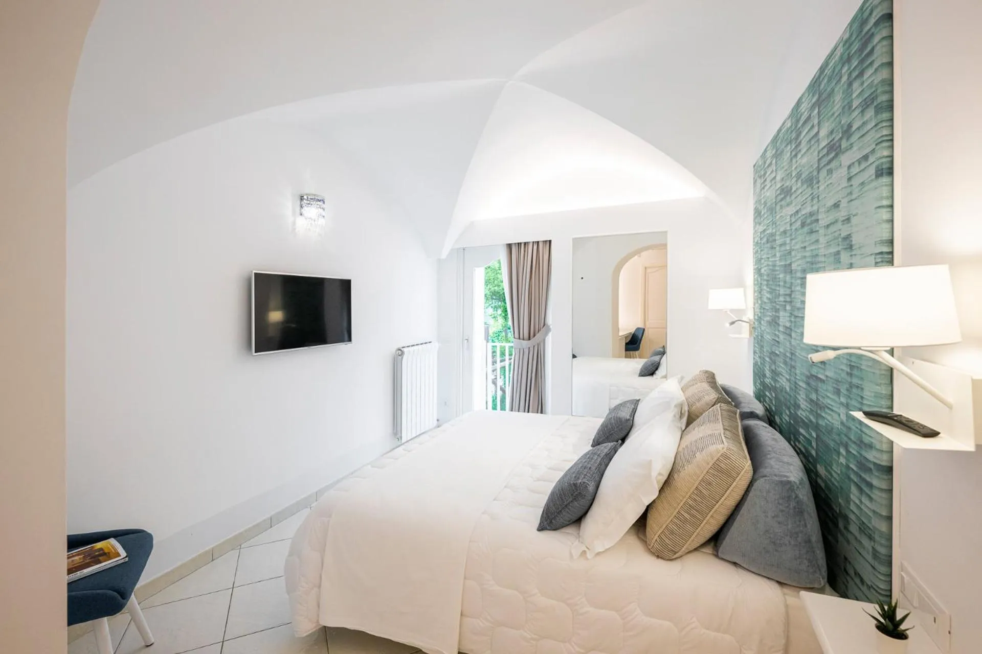 Bed in La Divina Amalfi Coast