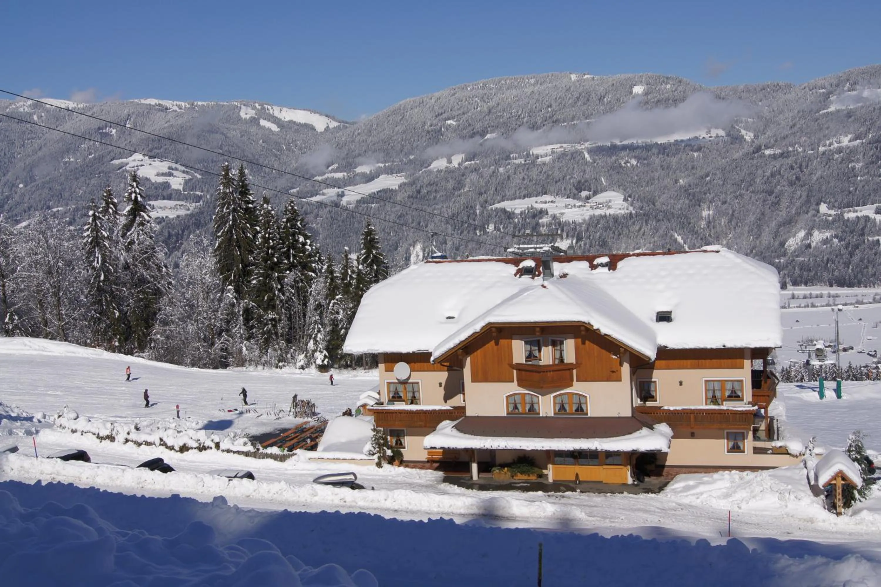 Facade/entrance in Aparthotel Ederhof