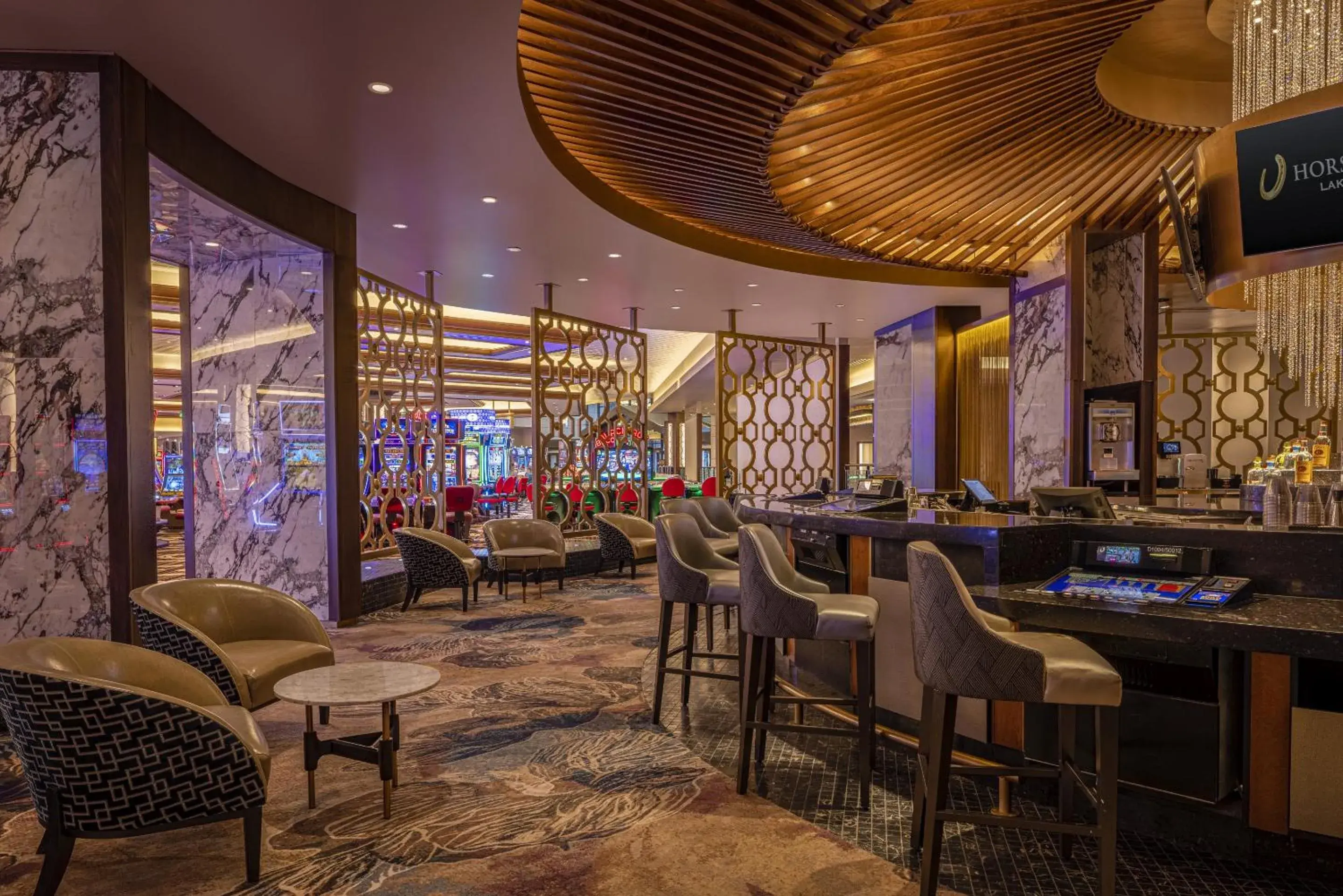 Lounge or bar in Horseshoe Lake Charles Lounge or bar in Horseshoe Lake Charles