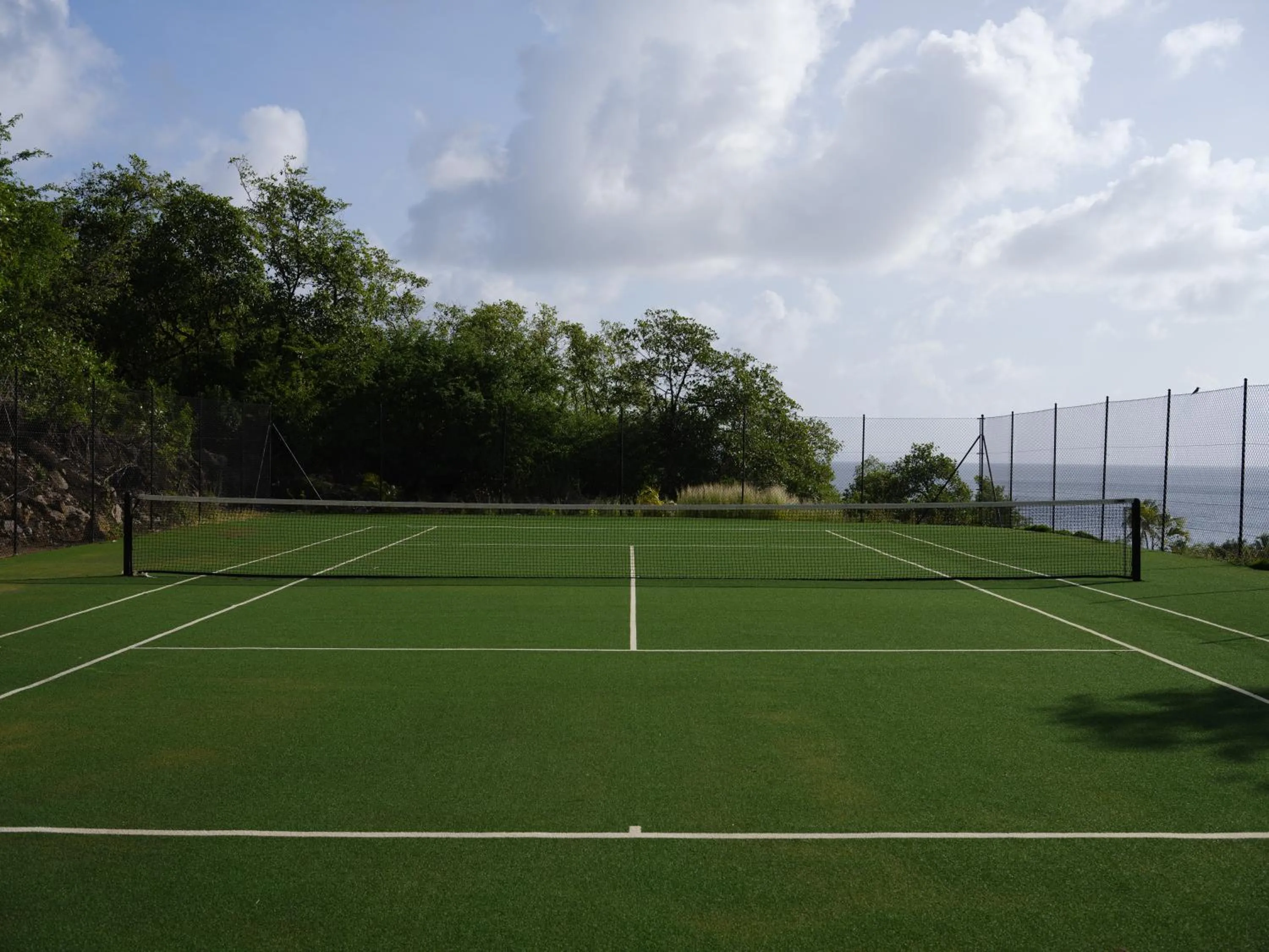 Tennis court in The Liming Bequia
