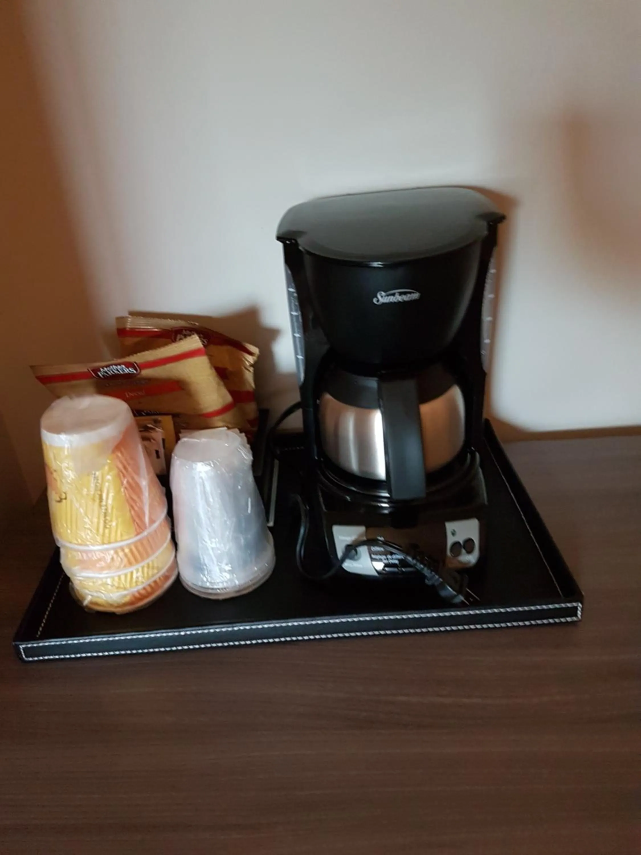 Coffee/tea facilities in Holiday Motel & RV Resort