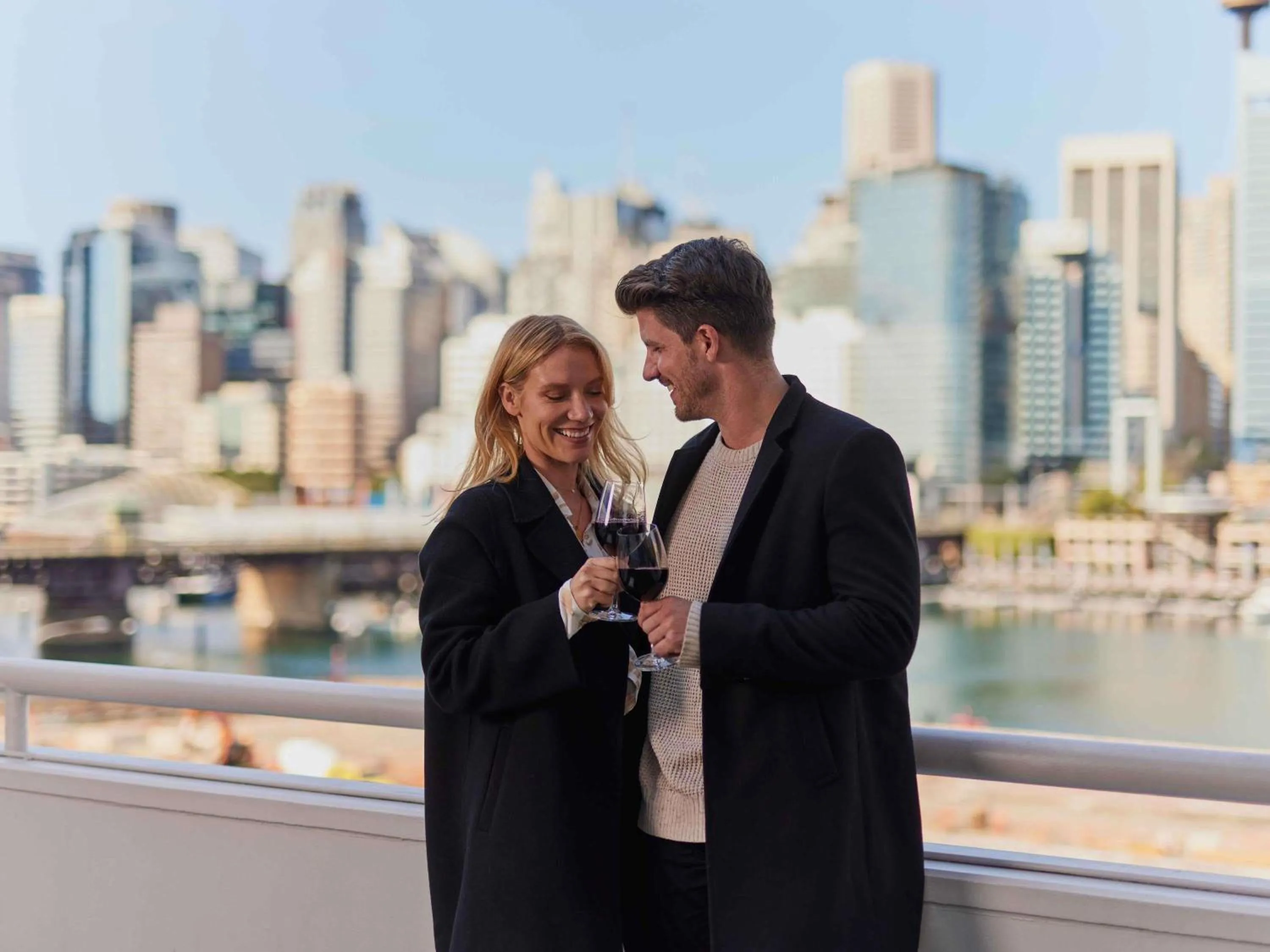 Bedroom in ibis Sydney Darling Harbour