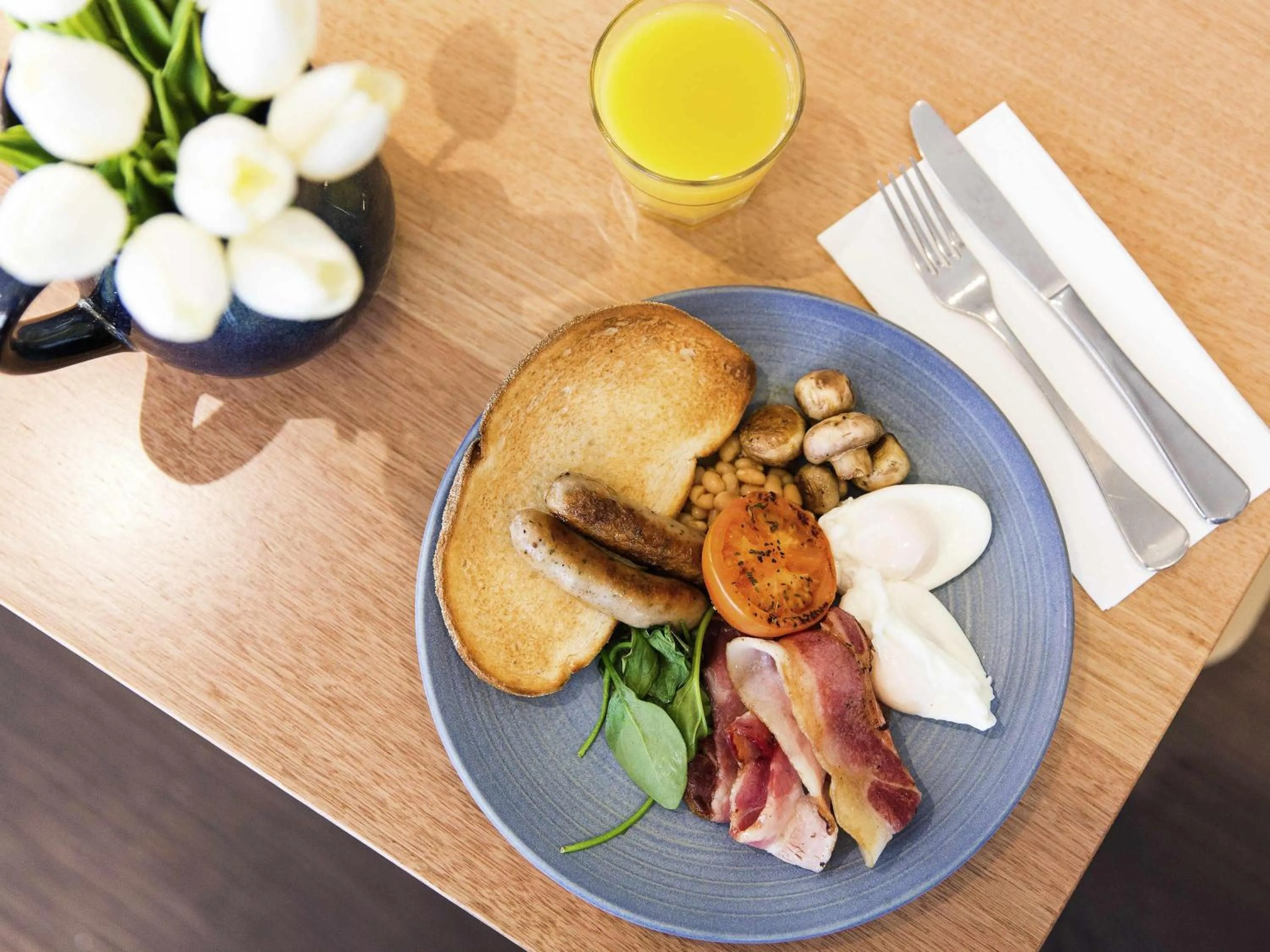 Breakfast in ibis Sydney Darling Harbour