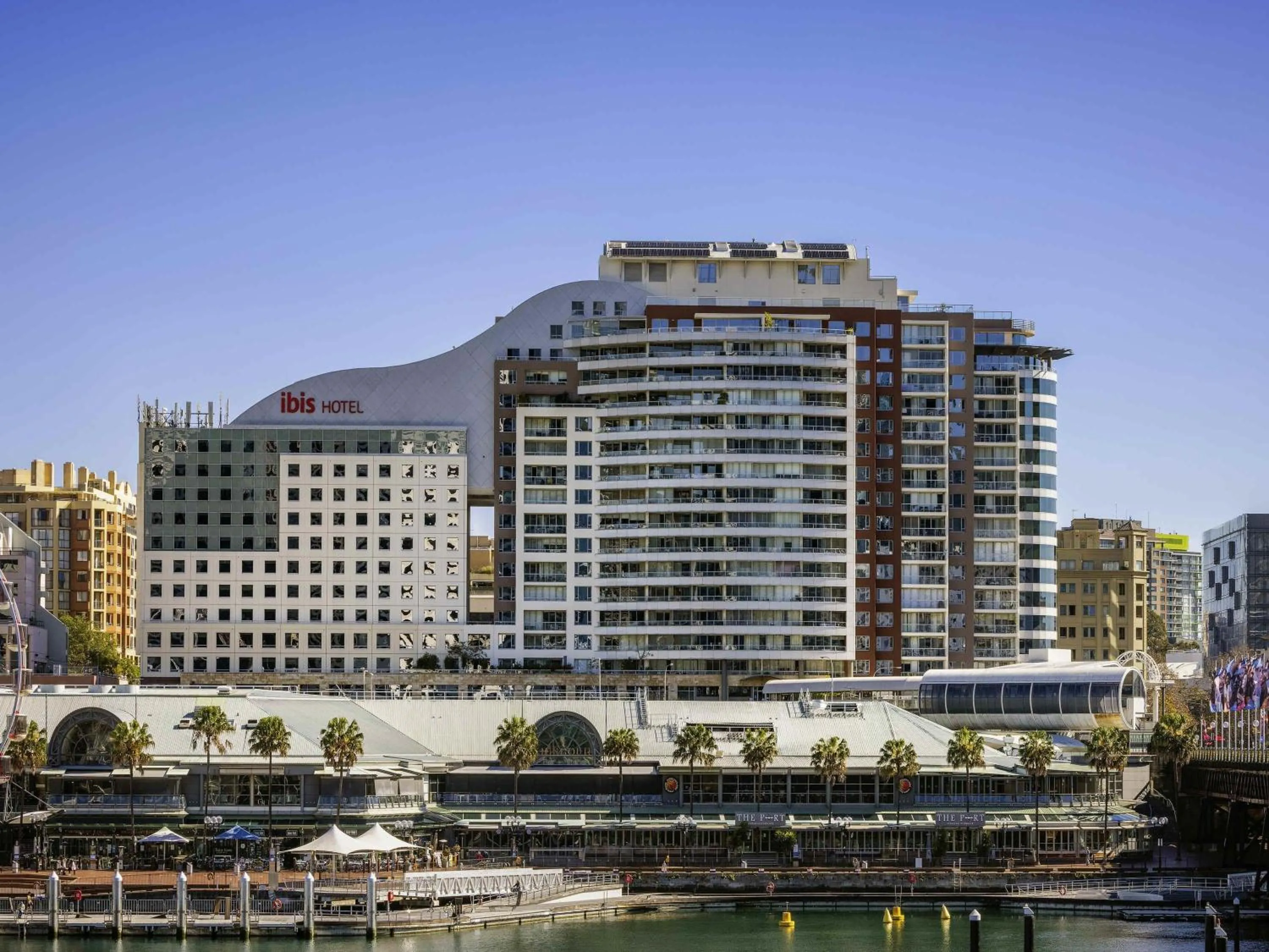 Property building in ibis Sydney Darling Harbour
