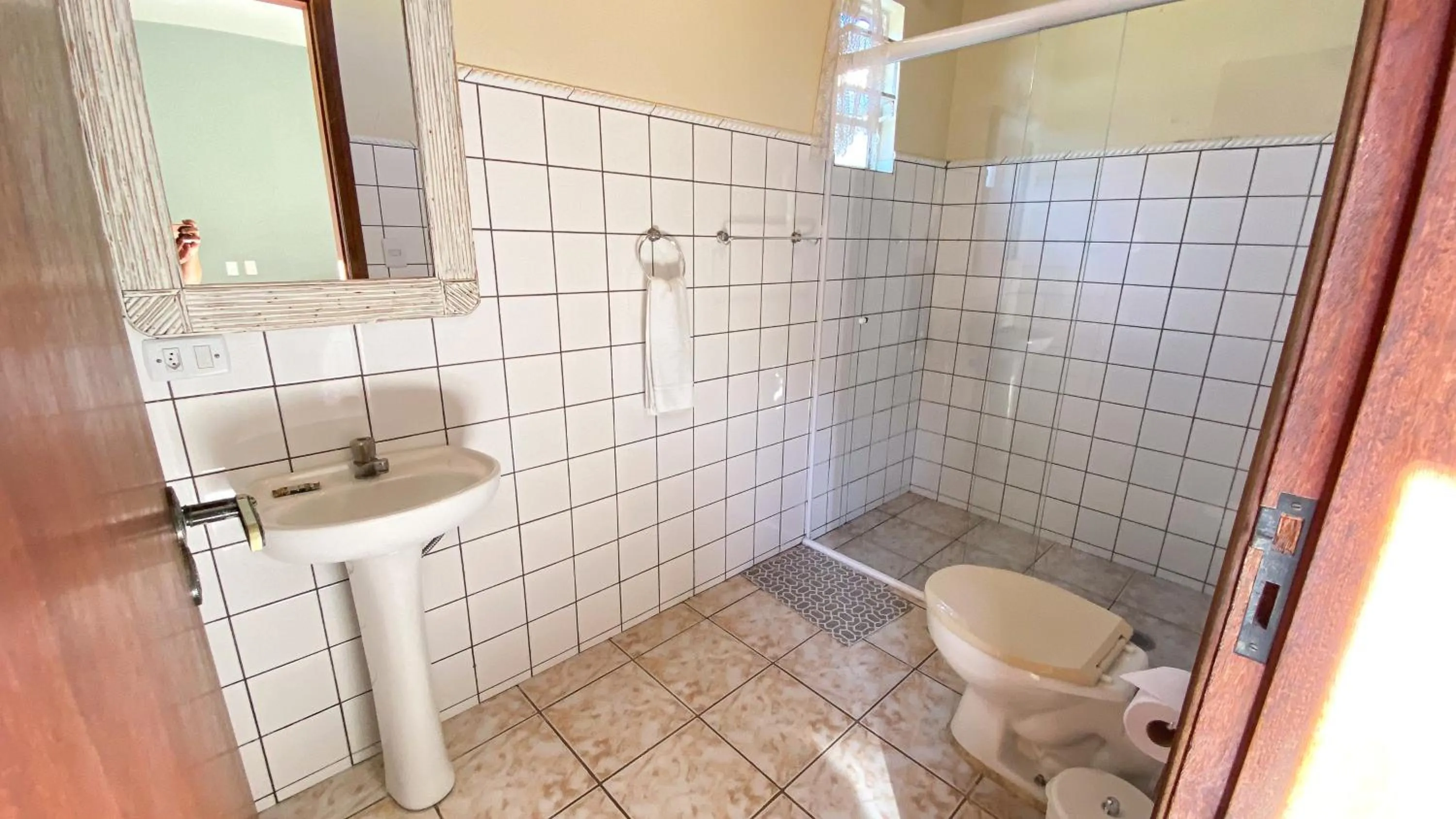 Bathroom in Pousada Montemar