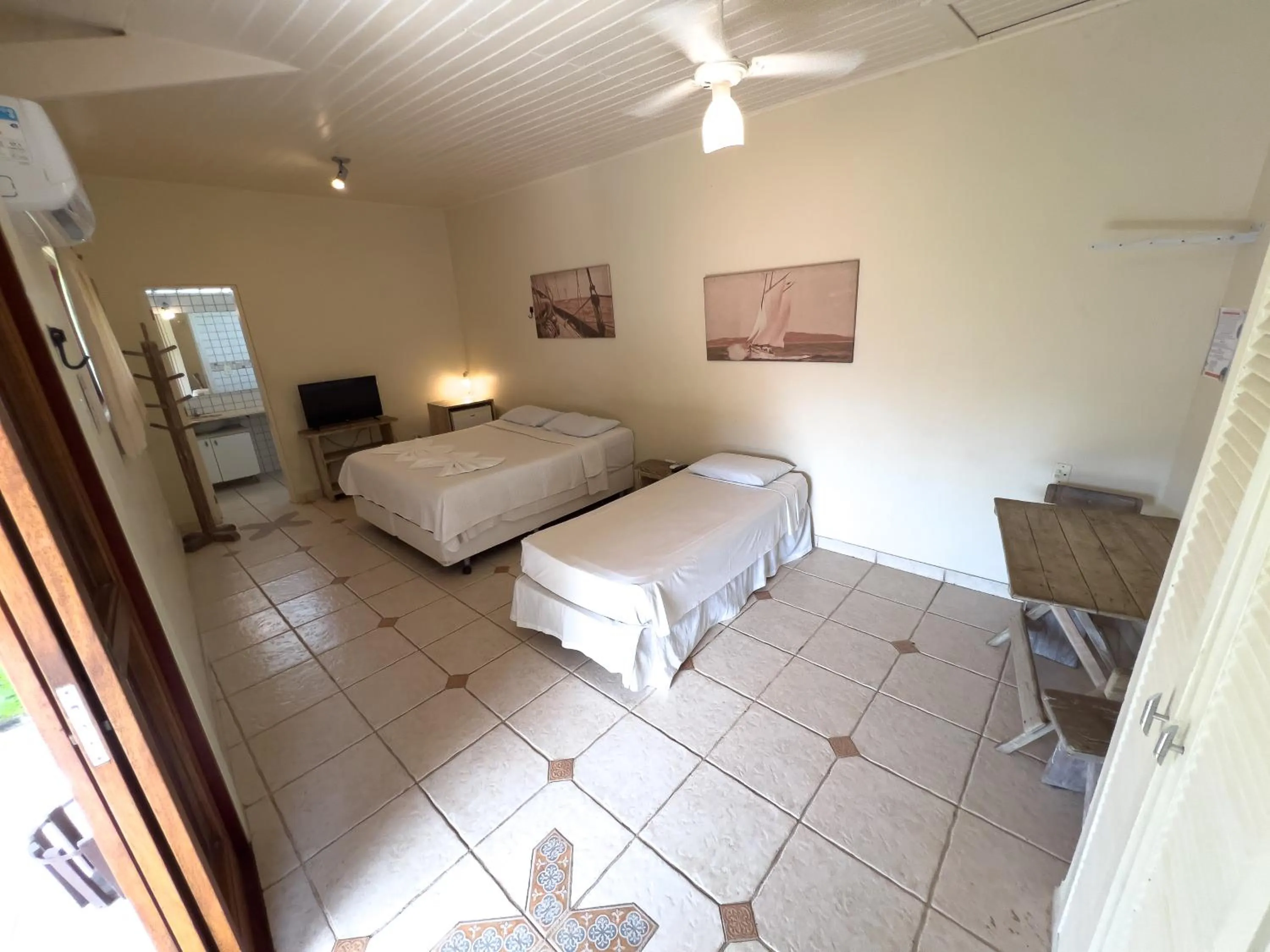 Bedroom, Bed in Pousada Montemar