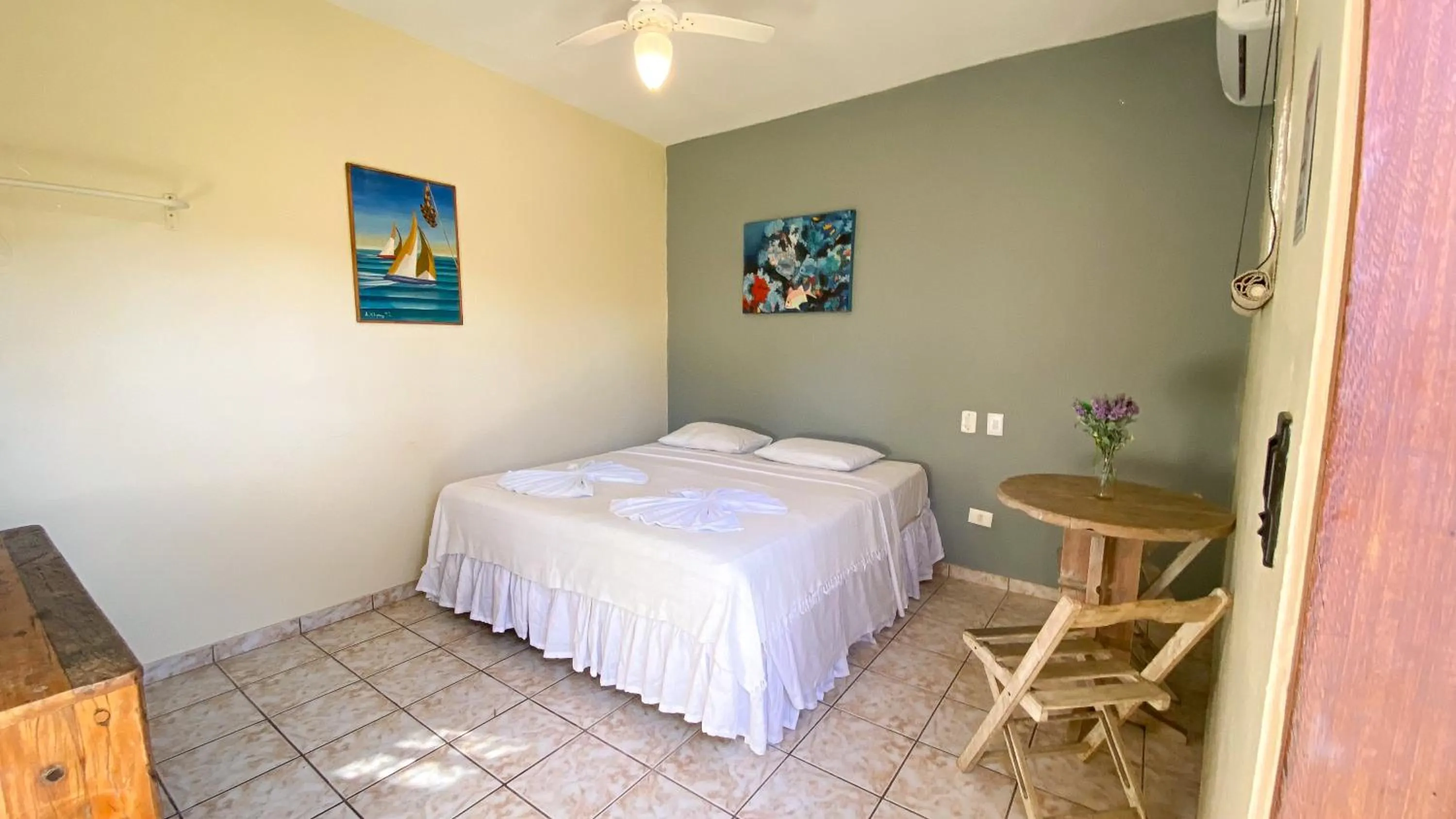 Bedroom, Bed in Pousada Montemar