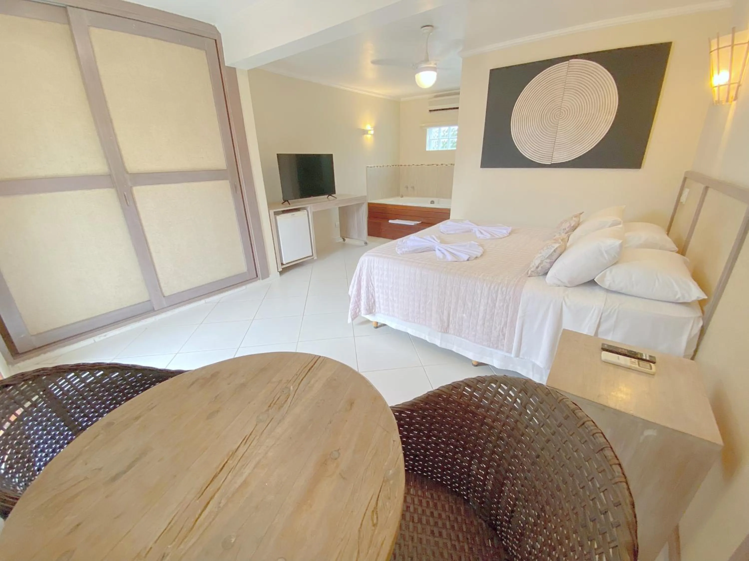 Property building, Bed in Pousada Montemar