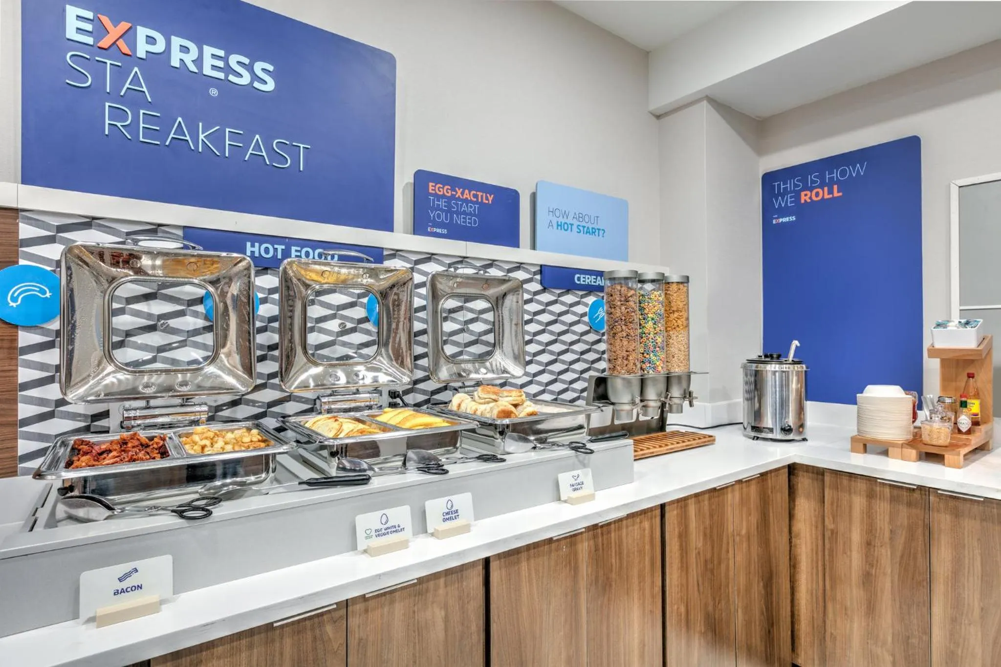 Restaurant/places to eat in Holiday Inn Express Hotel and Suites Valparaiso by IHG