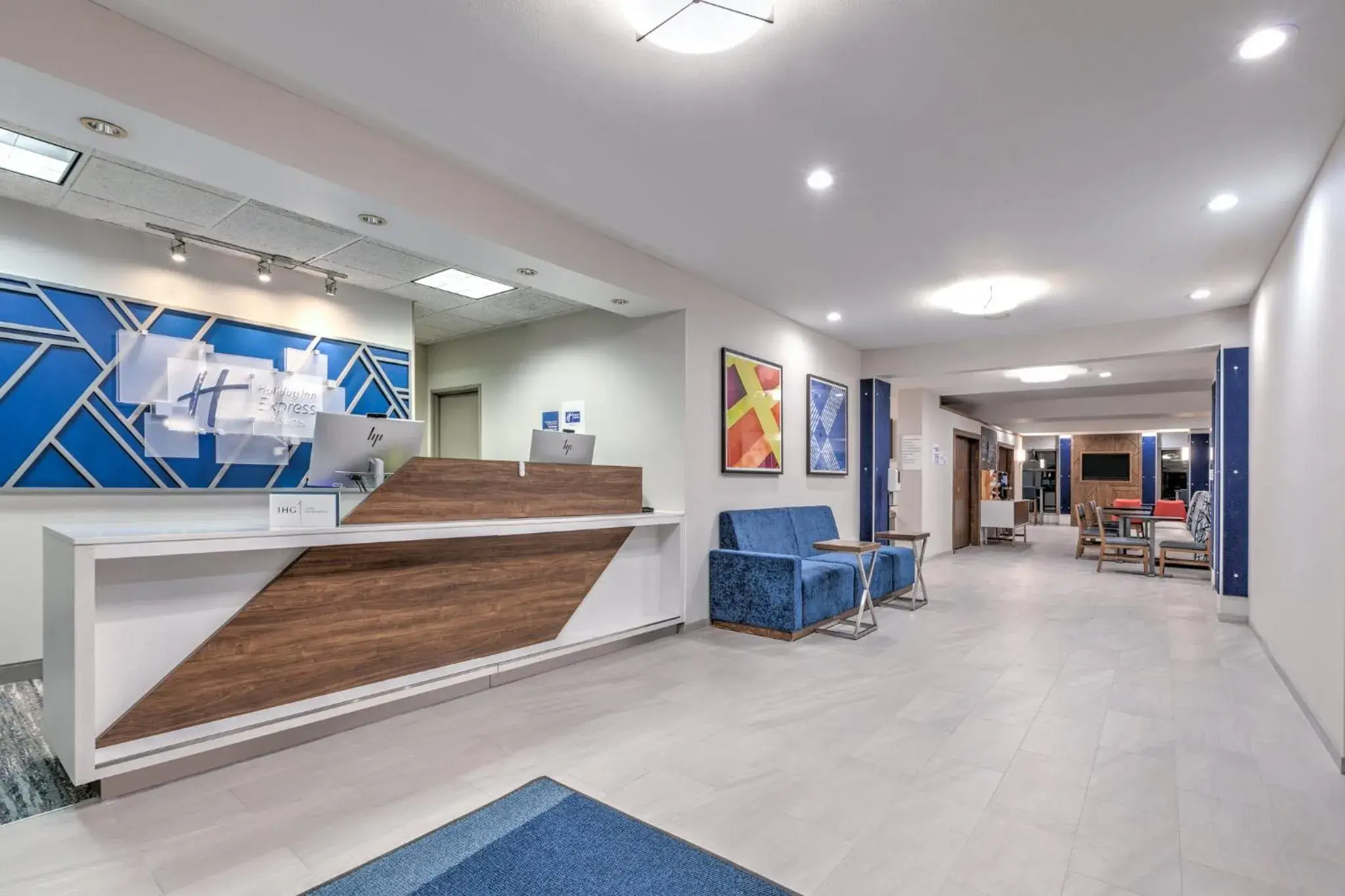 Property building in Holiday Inn Express Hotel and Suites Valparaiso by IHG Property building in Holiday Inn Express Hotel and Suites Valparaiso by IHG