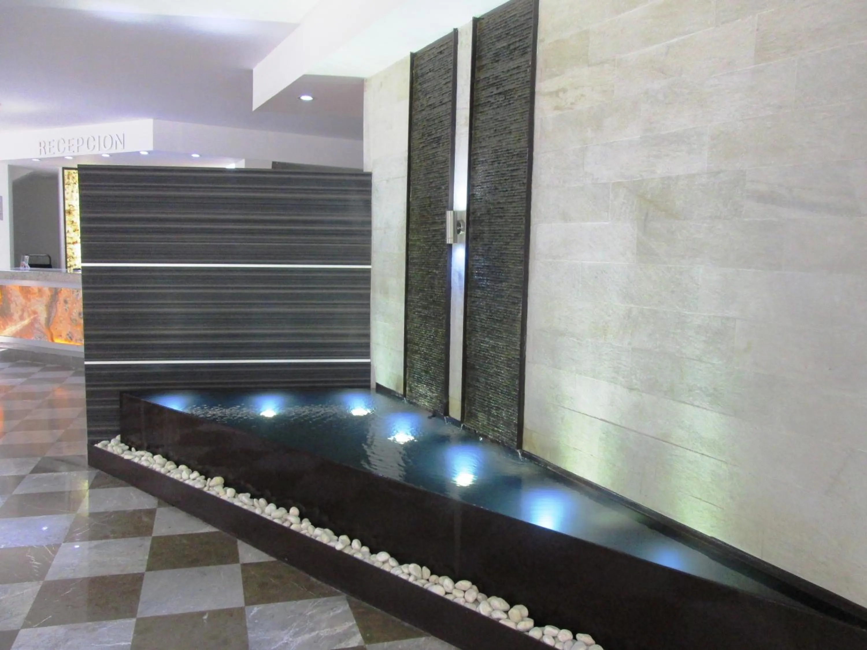 Area and facilities in Hotel Premier