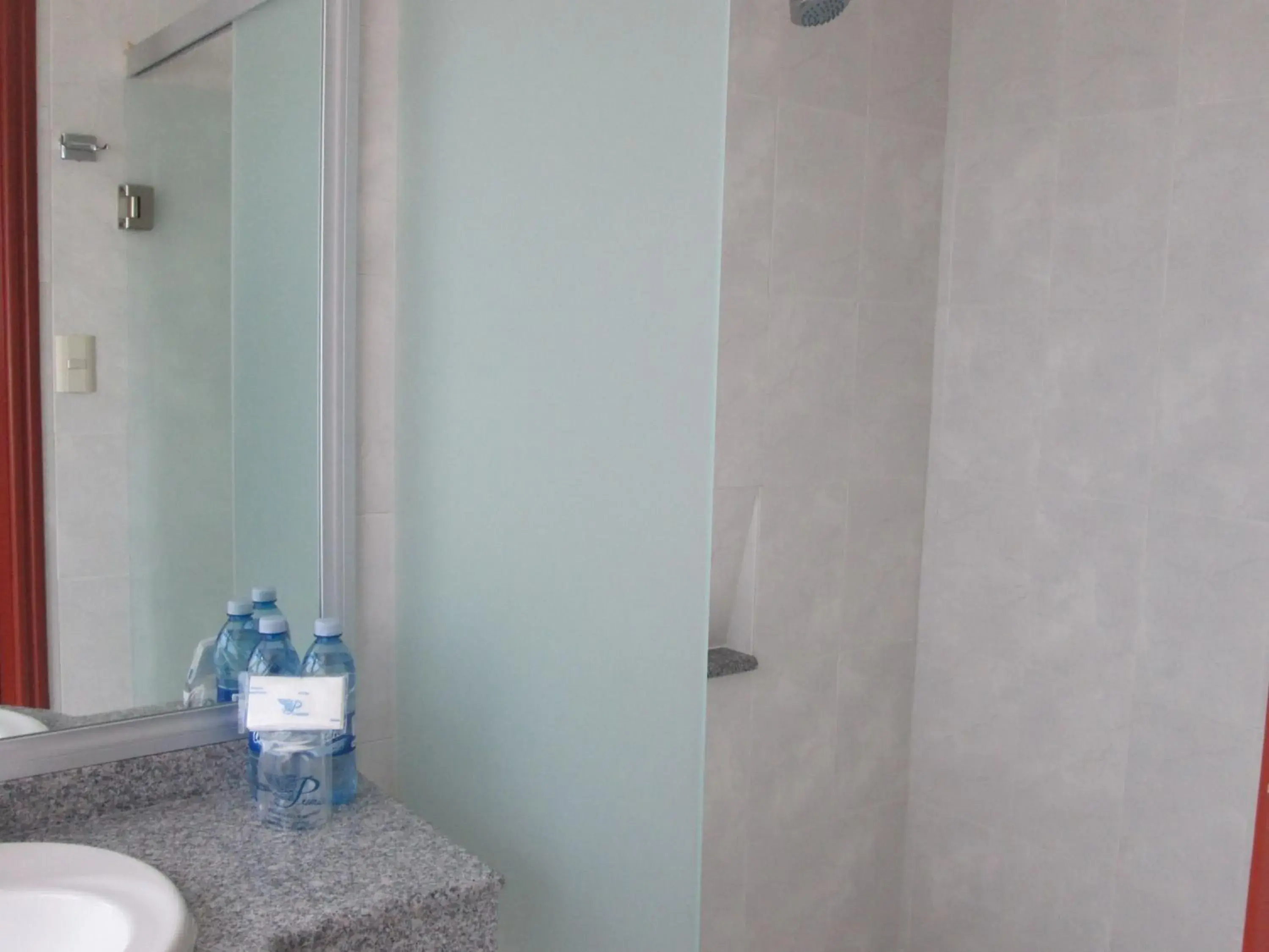 Bathroom in Hotel Premier Bathroom in Hotel Premier