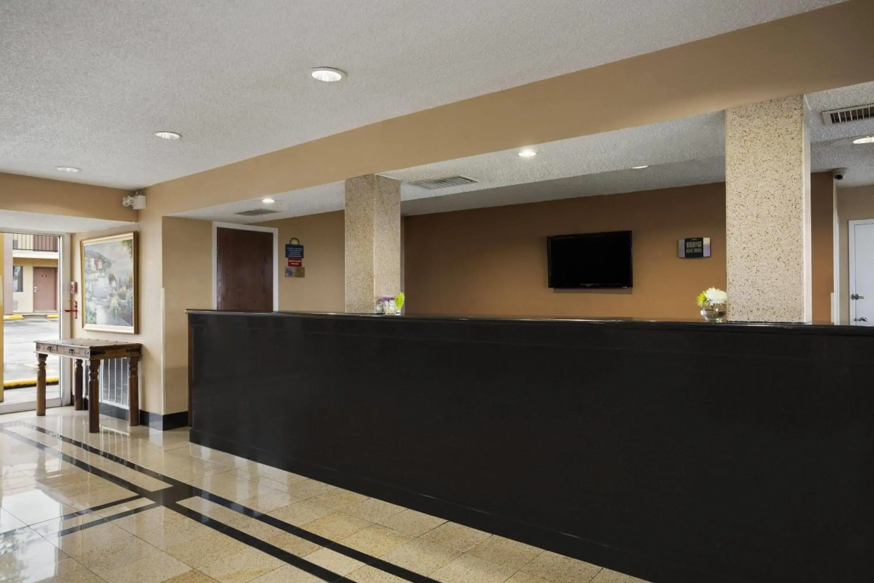 Lobby or reception in Days Inn by Wyndham Dallas Irving Lobby or reception in Days Inn by Wyndham Dallas Irving