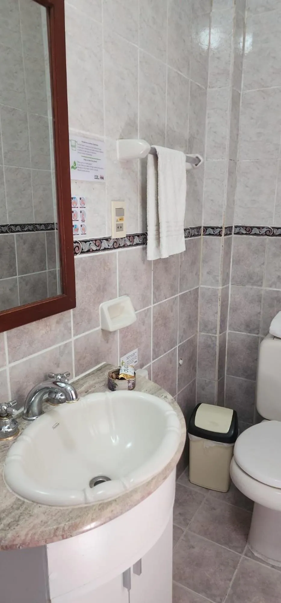 Bathroom in Hotel Carmen