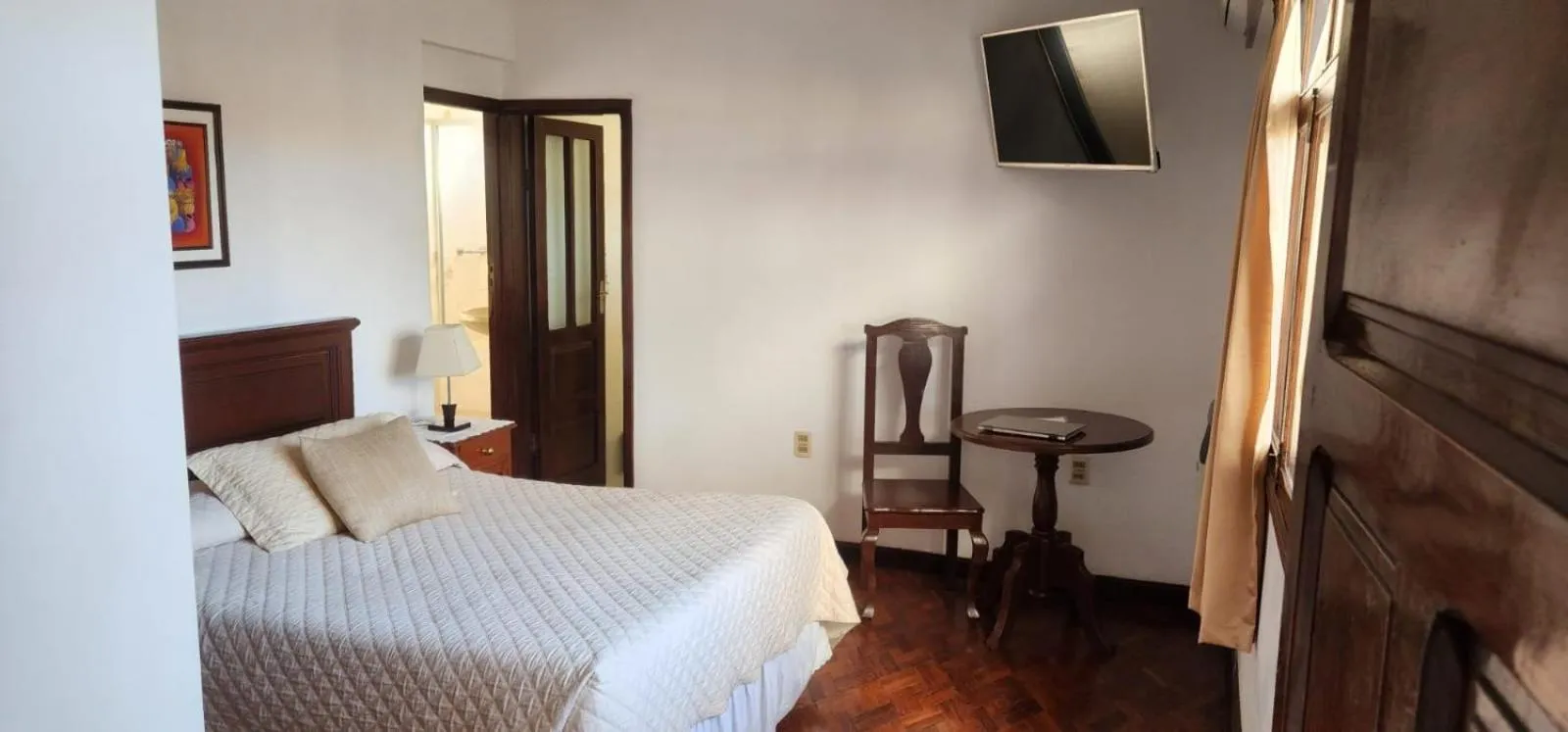 TV and multimedia, Bed in Hotel Carmen