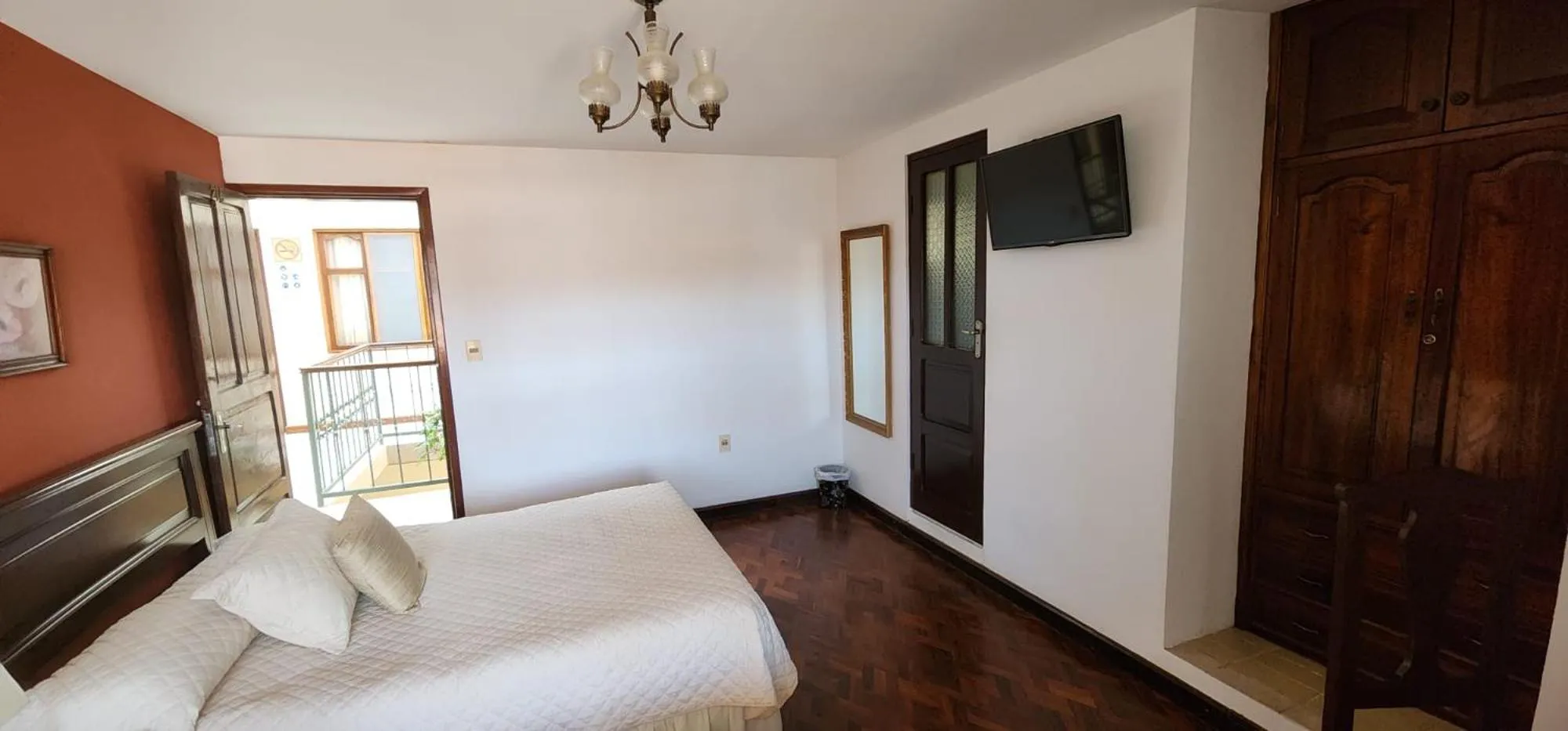 TV and multimedia, Bed in Hotel Carmen