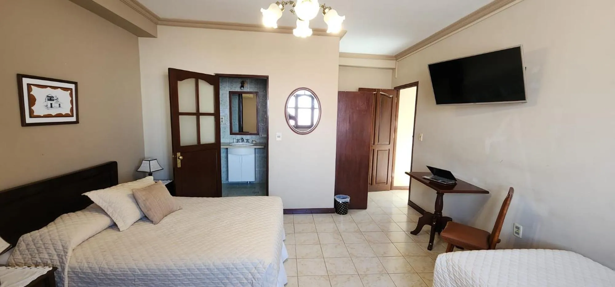 TV and multimedia, Bed in Hotel Carmen