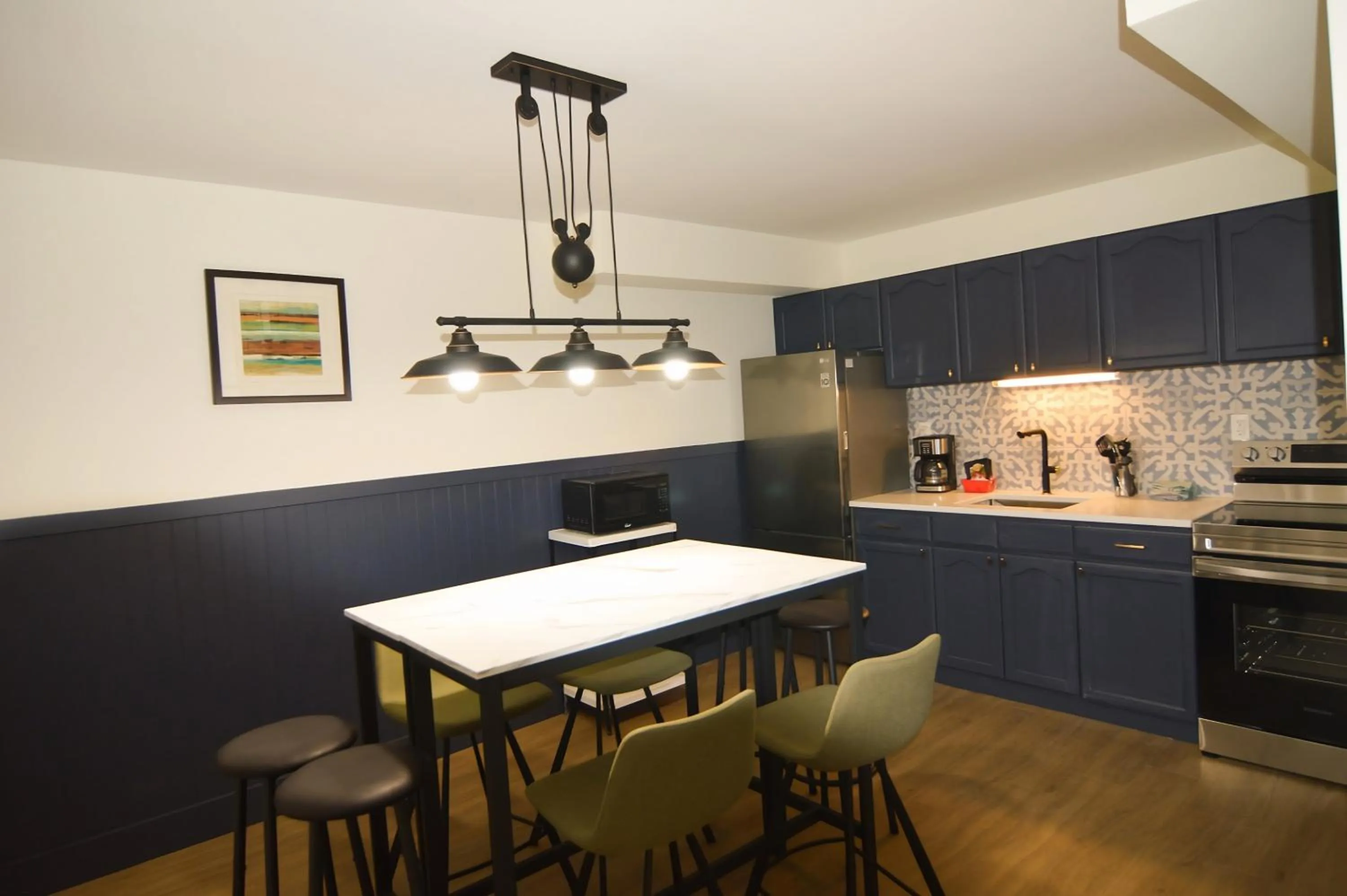 Kitchen or kitchenette in Shoreline Resort Condominiums