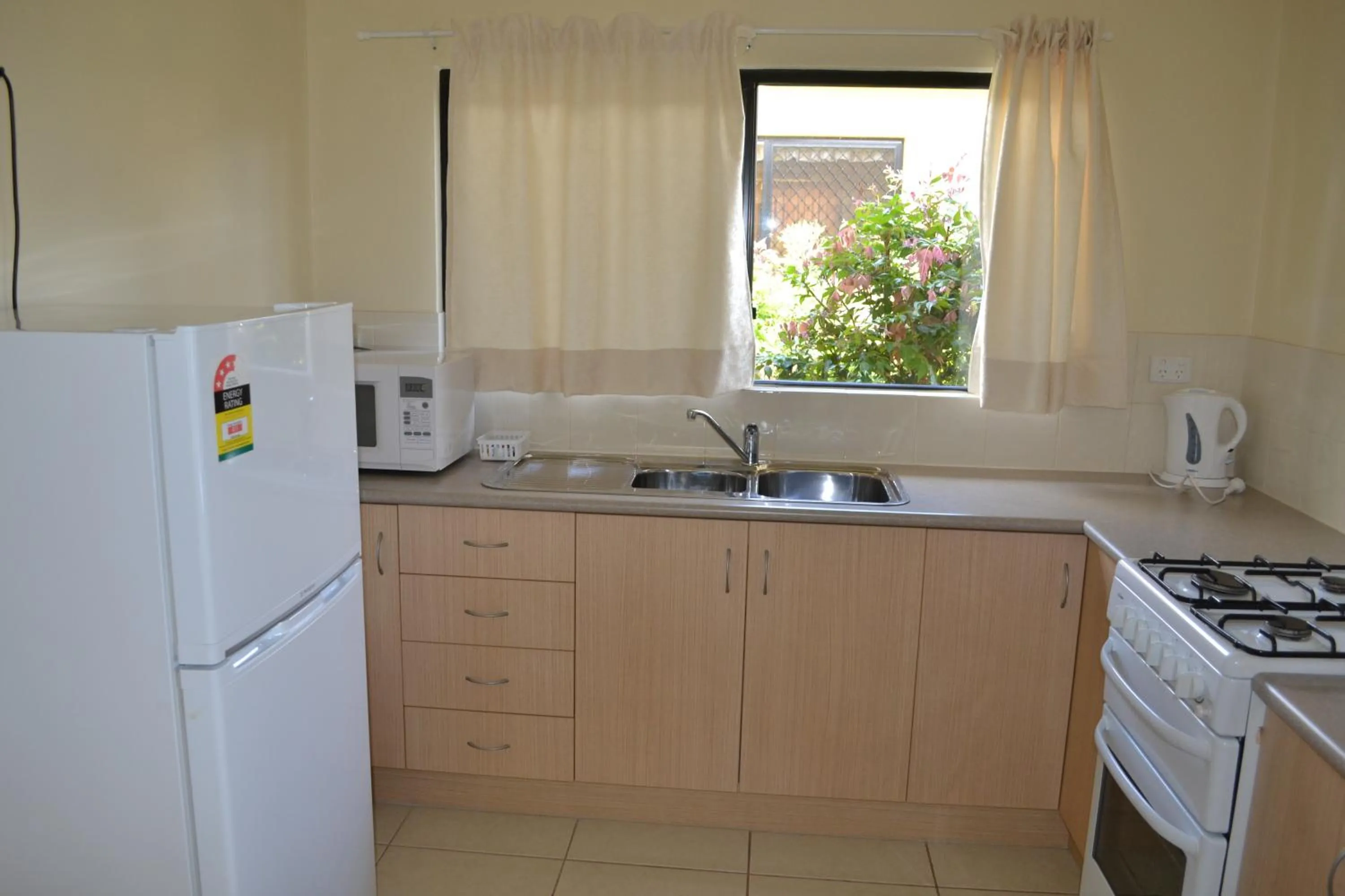Kitchen or kitchenette in Atherton Holiday Park
