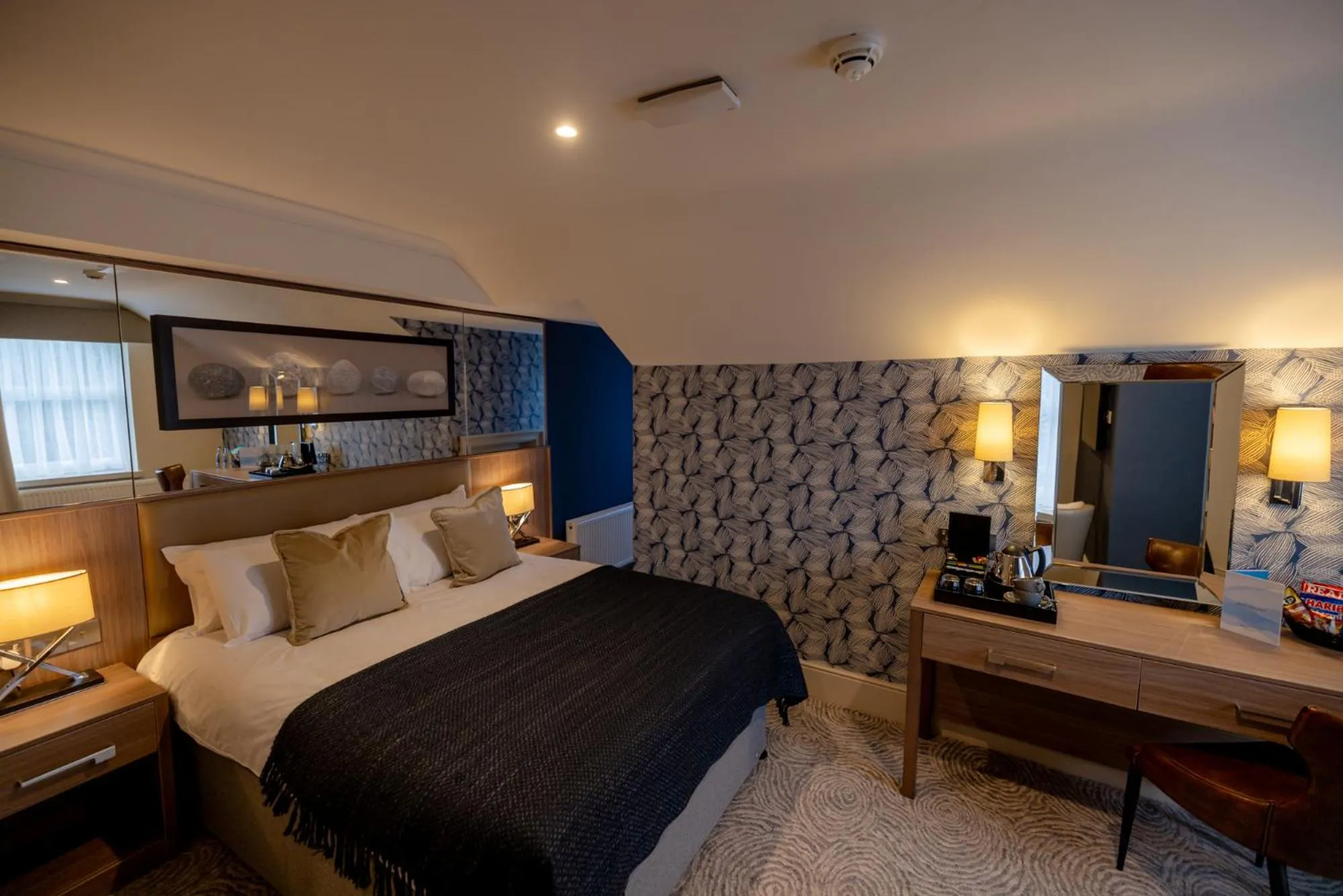 Bedroom, Bed in Brisbane House Hotel