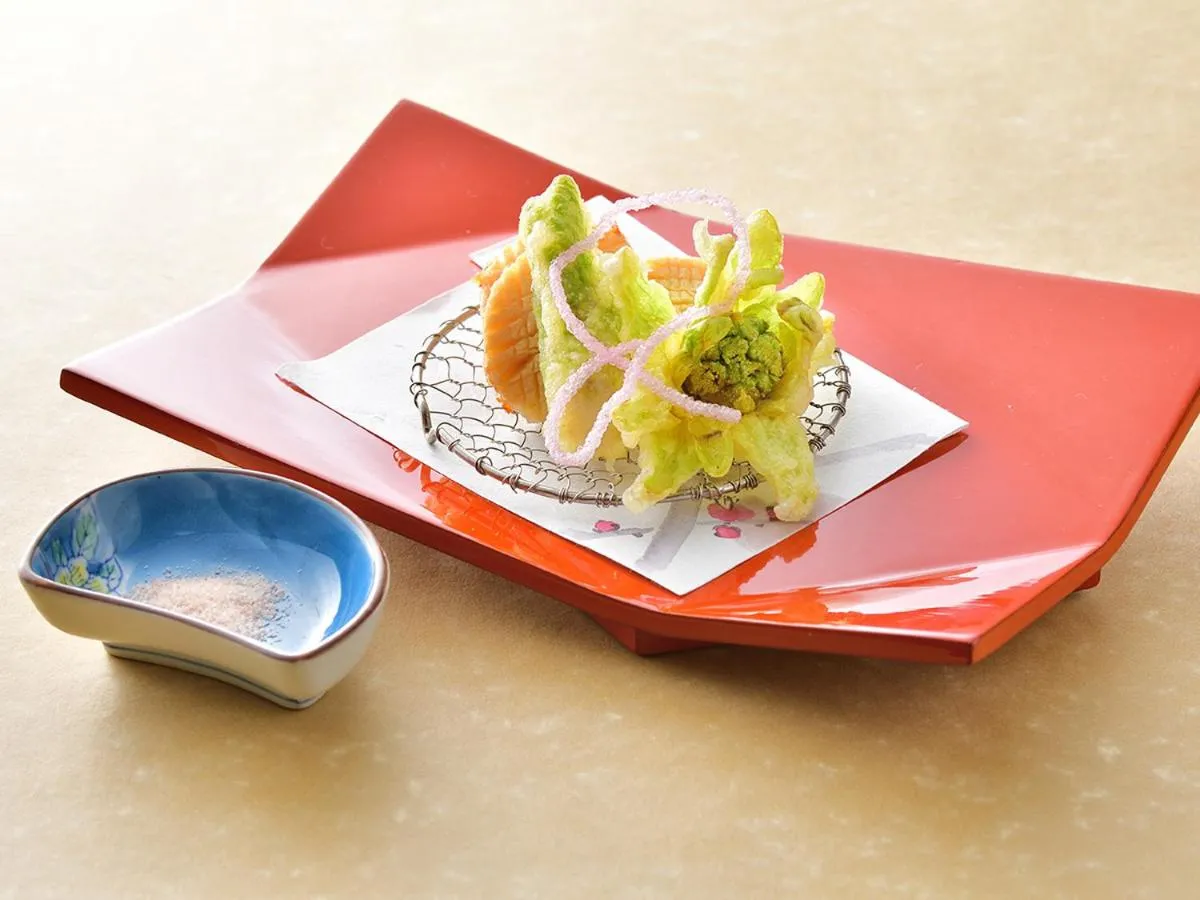 Food in Bouzantei Kotobuki