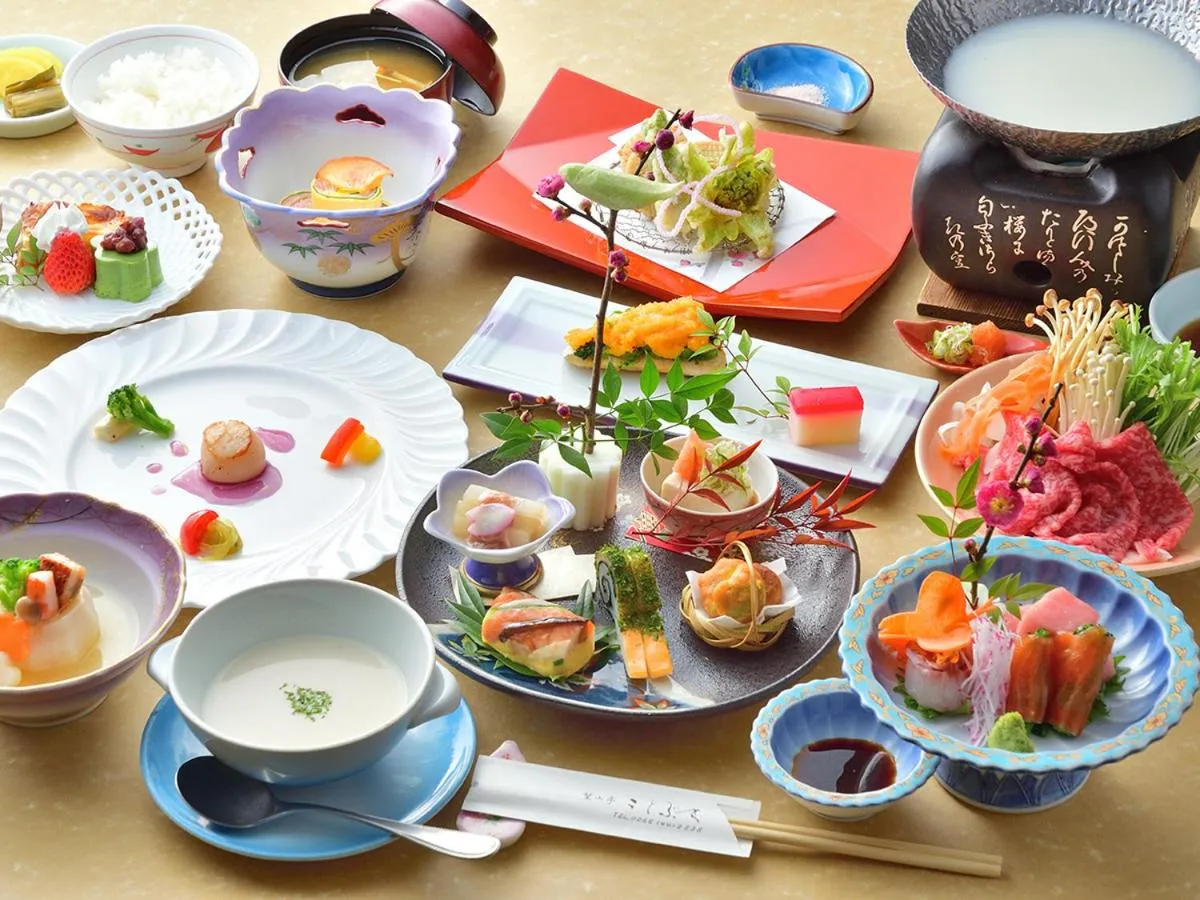 Food in Bouzantei Kotobuki