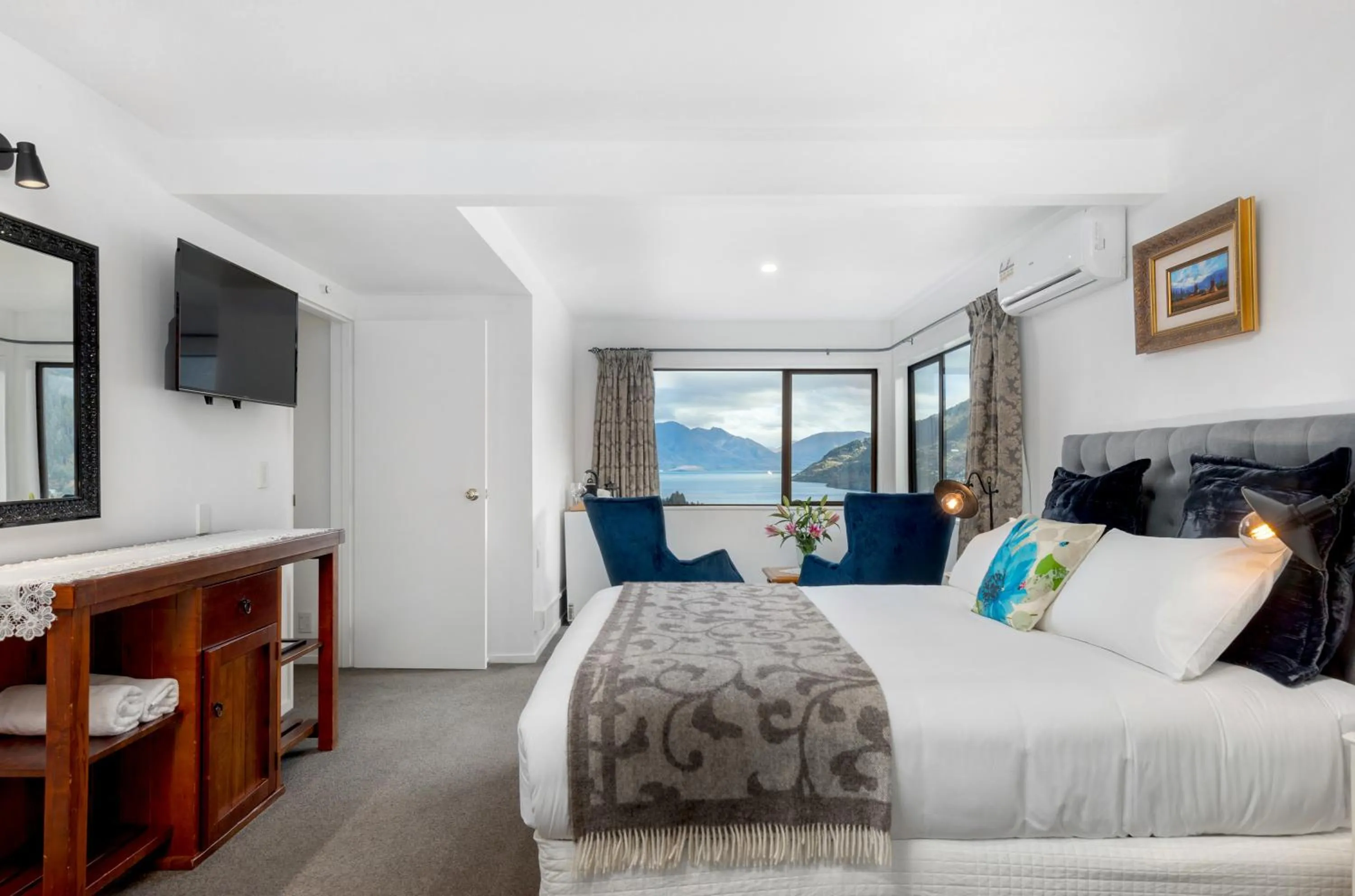 Bed in Balmoral Lodge