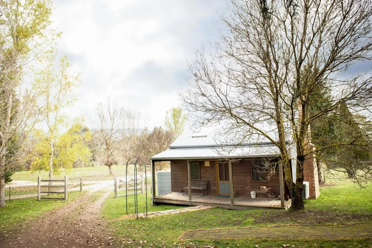 Colby Cottages, Wooragee near Beechworth