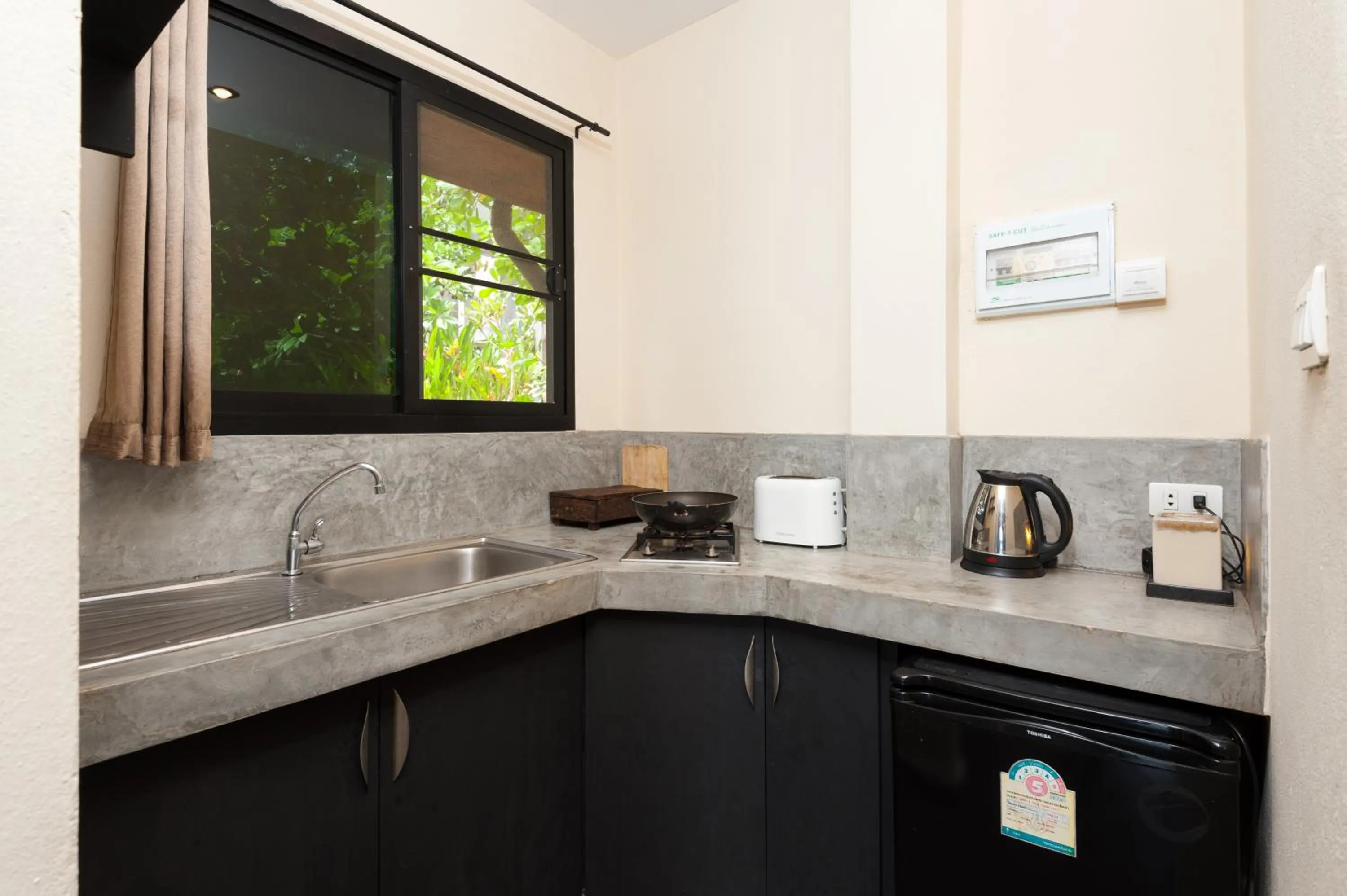 Kitchen or kitchenette in Koh Tao Heights Exclusive Apartments