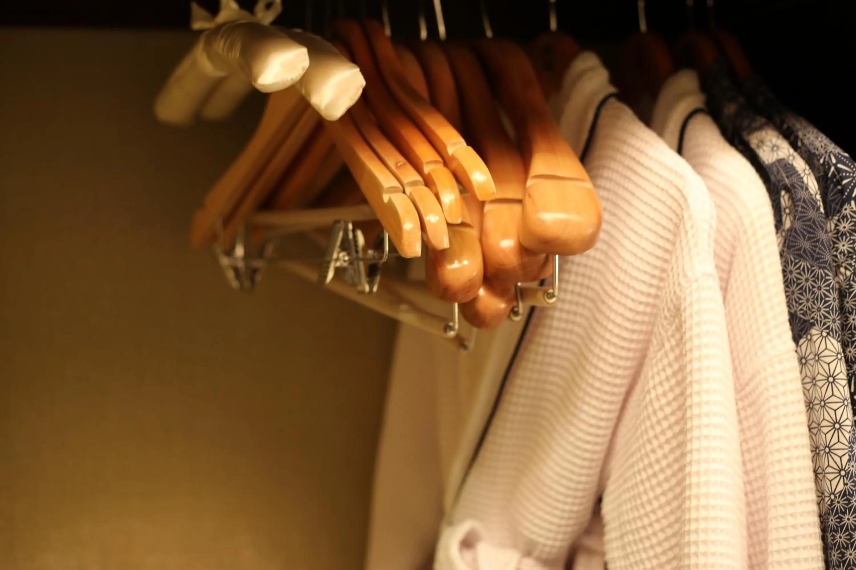 wardrobe in Shangri-La Manzhouli