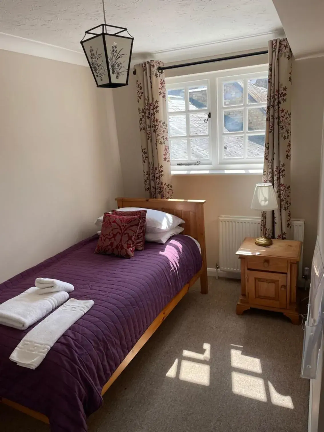 Bed in Longs Hotel & Inn Bed in Longs Hotel & Inn