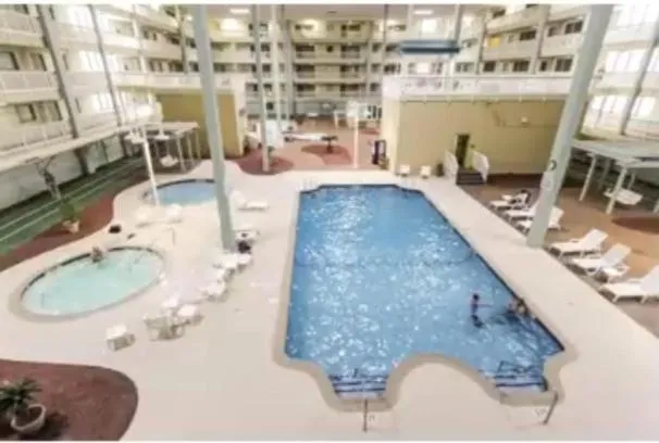 Swimming pool in Hilton Head Resort
