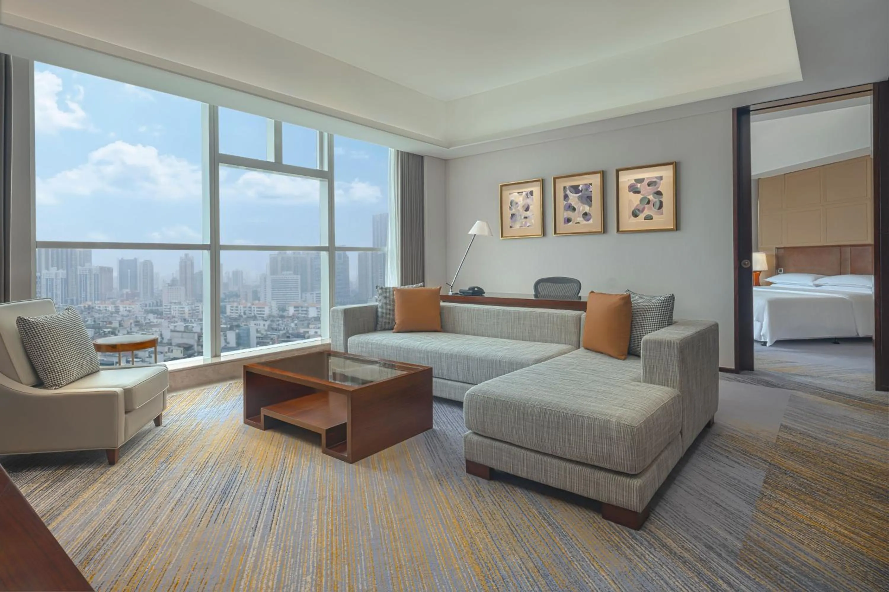 Living room in Sheraton Guangzhou Hotel