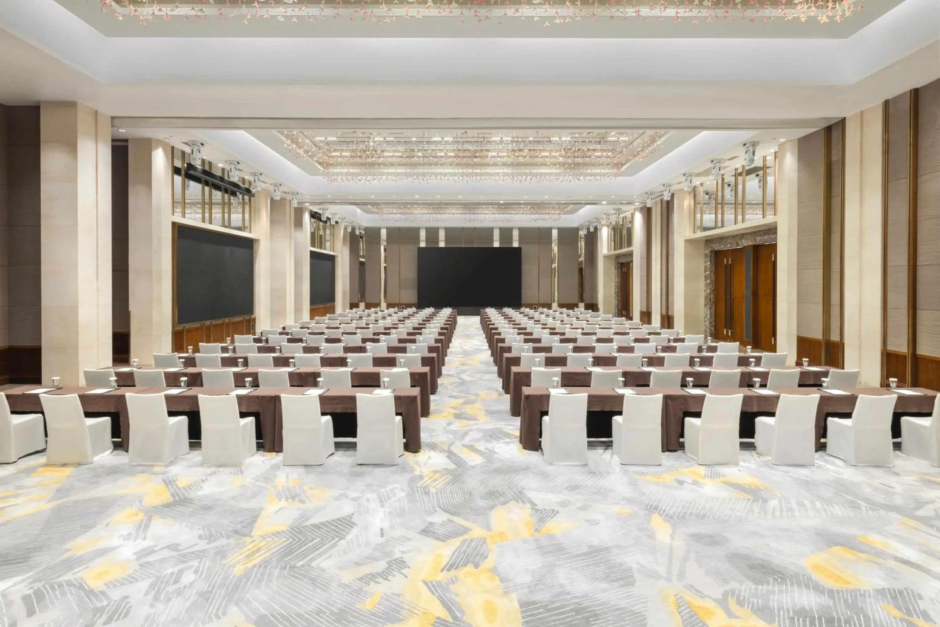 Meeting/conference room in Sheraton Guangzhou Hotel
