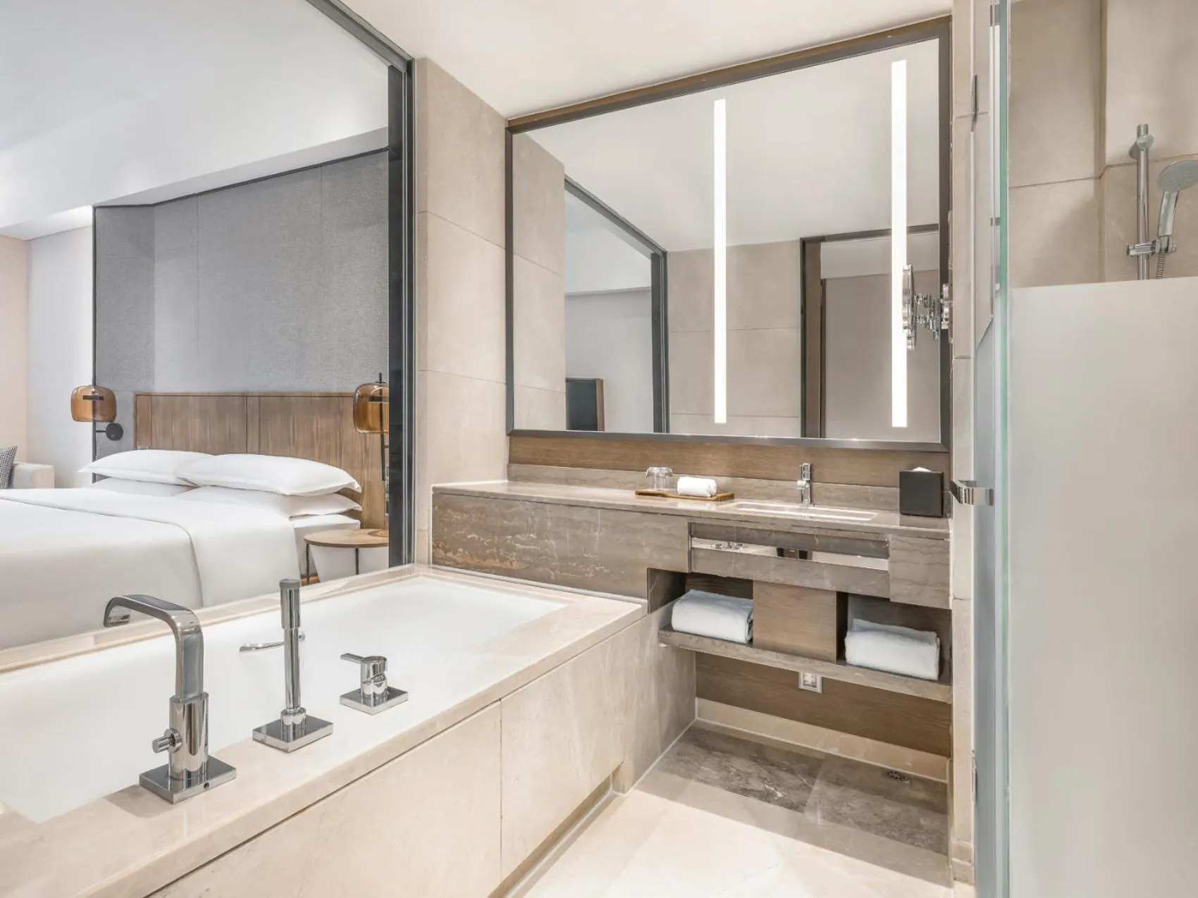 Toilet in Sheraton Guangzhou Hotel