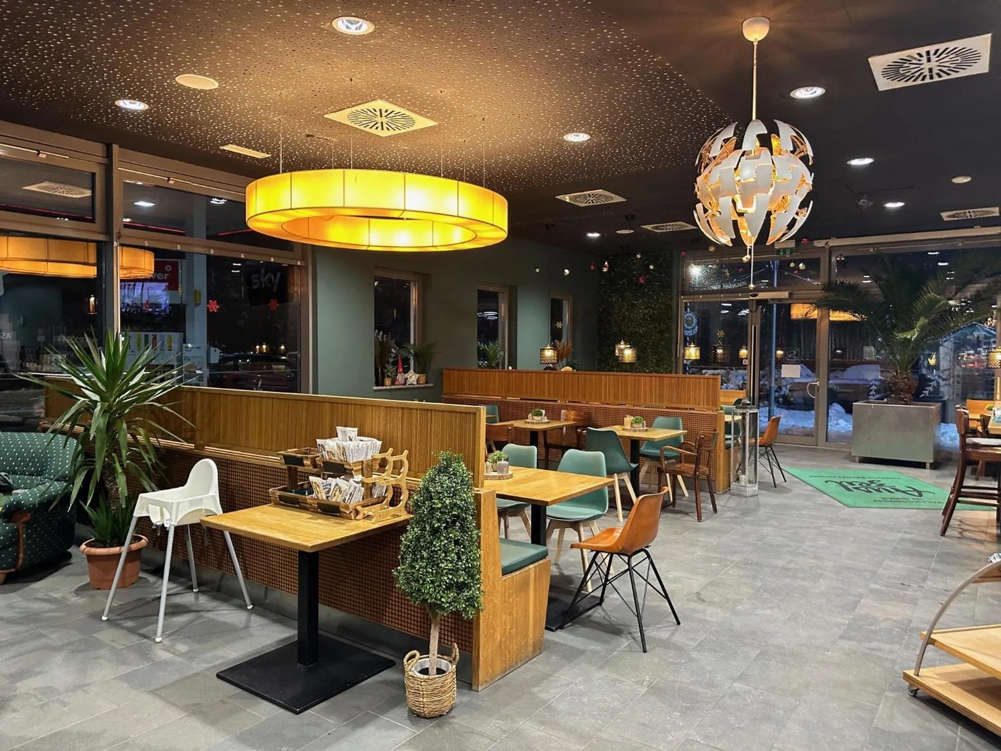 Restaurant/places to eat in AUSZEIT DAS HOTEL Asbach-Bäumenheim