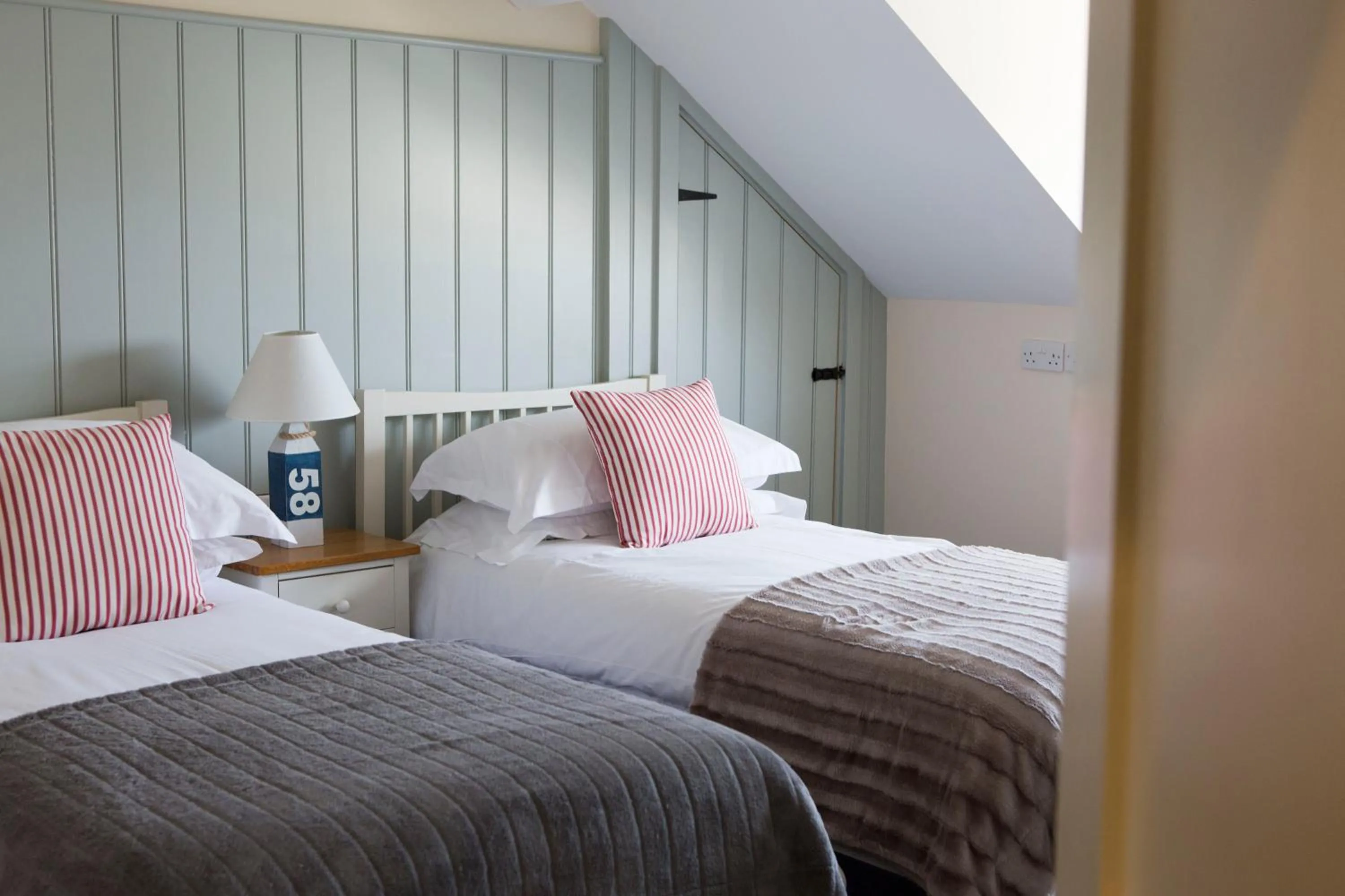 Twin Room - single occupancy in Seacroft