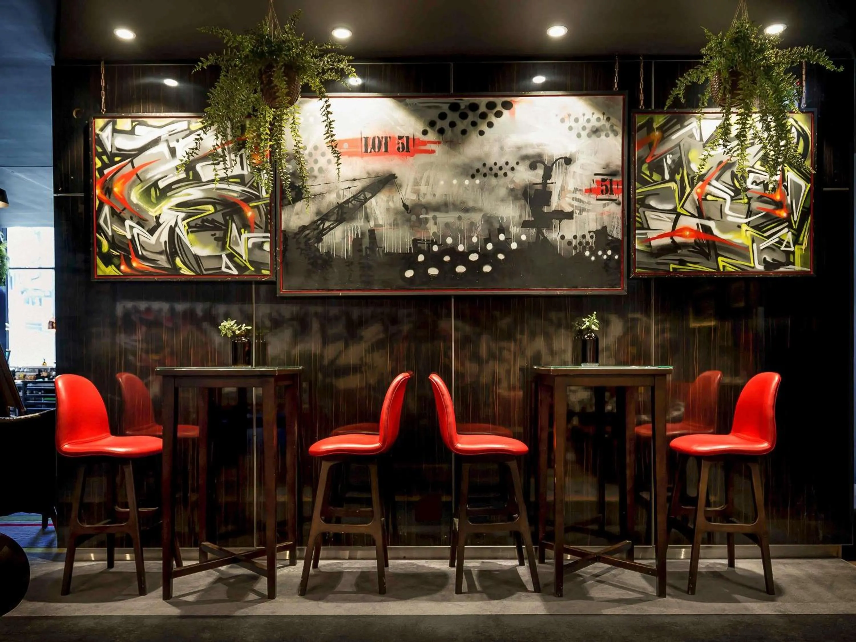 Lounge or bar in ibis Sydney Barangaroo