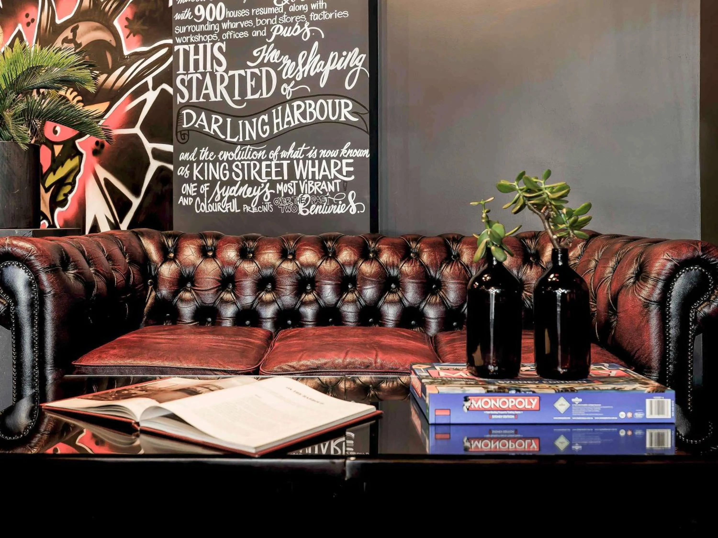 Lounge or bar in ibis Sydney Barangaroo