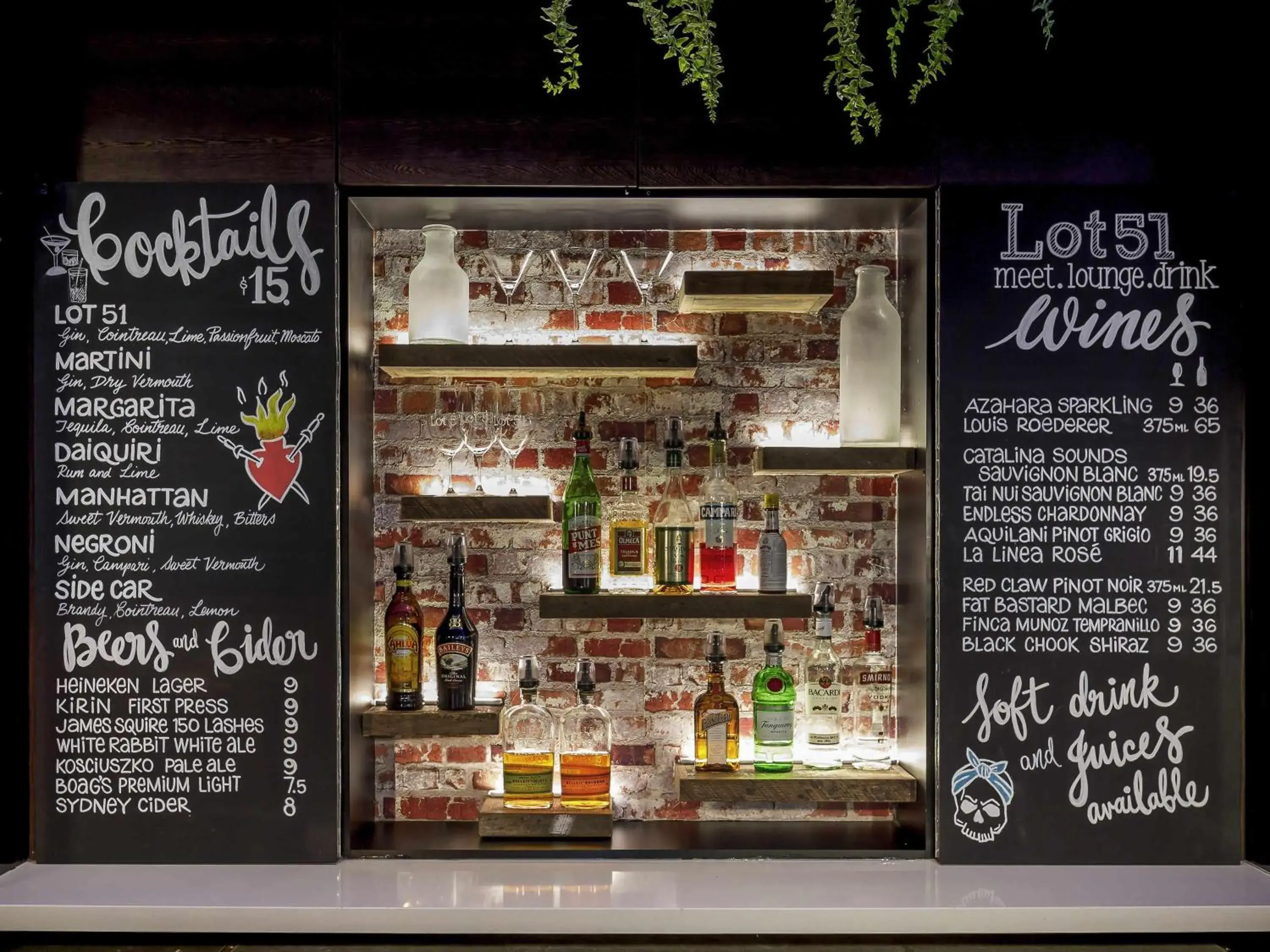 Lounge or bar in ibis Sydney Barangaroo Lounge or bar in ibis Sydney Barangaroo