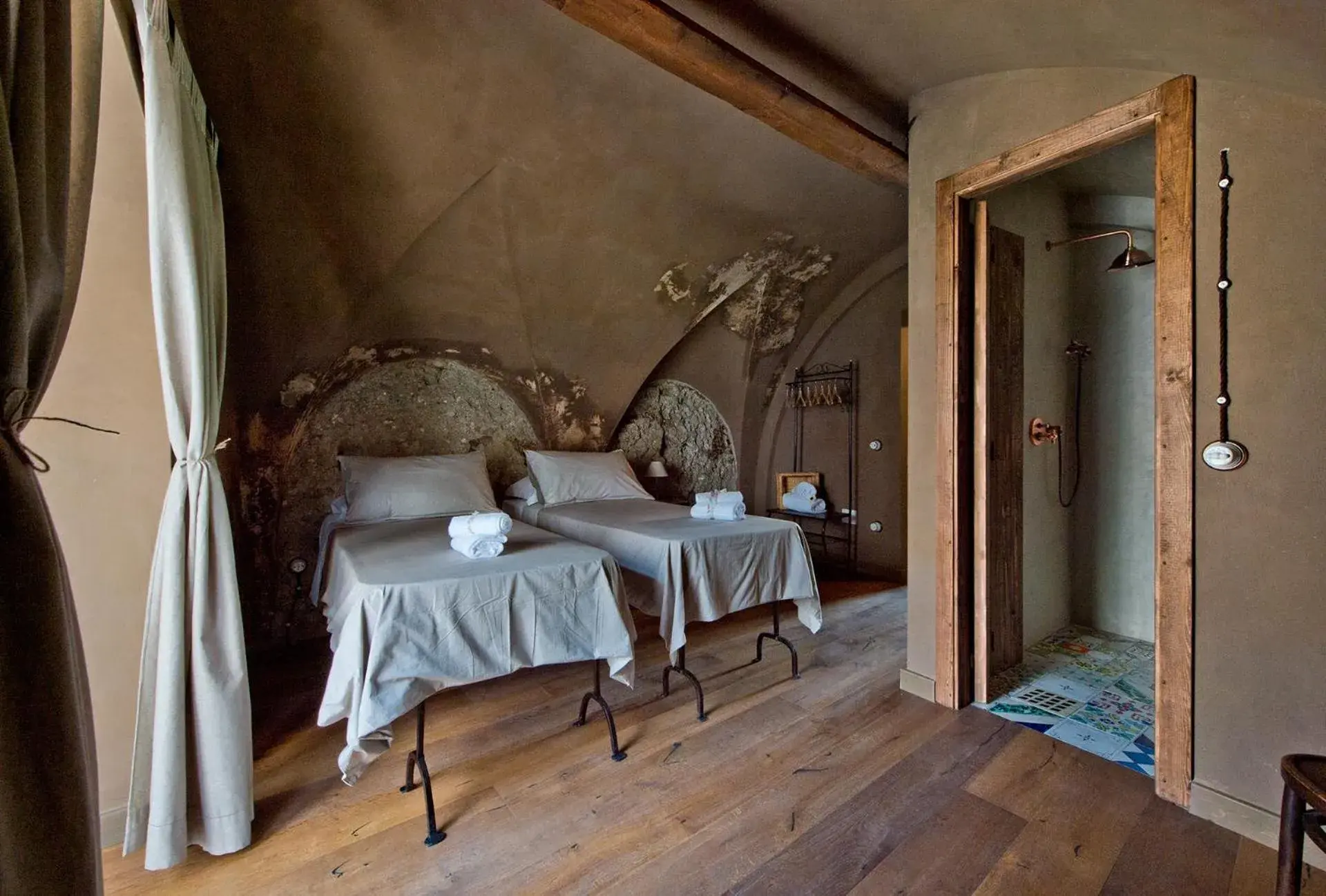 Small Double or Twin Room - single occupancy in Una Volta Small Double or Twin Room - single occupancy in Una Volta