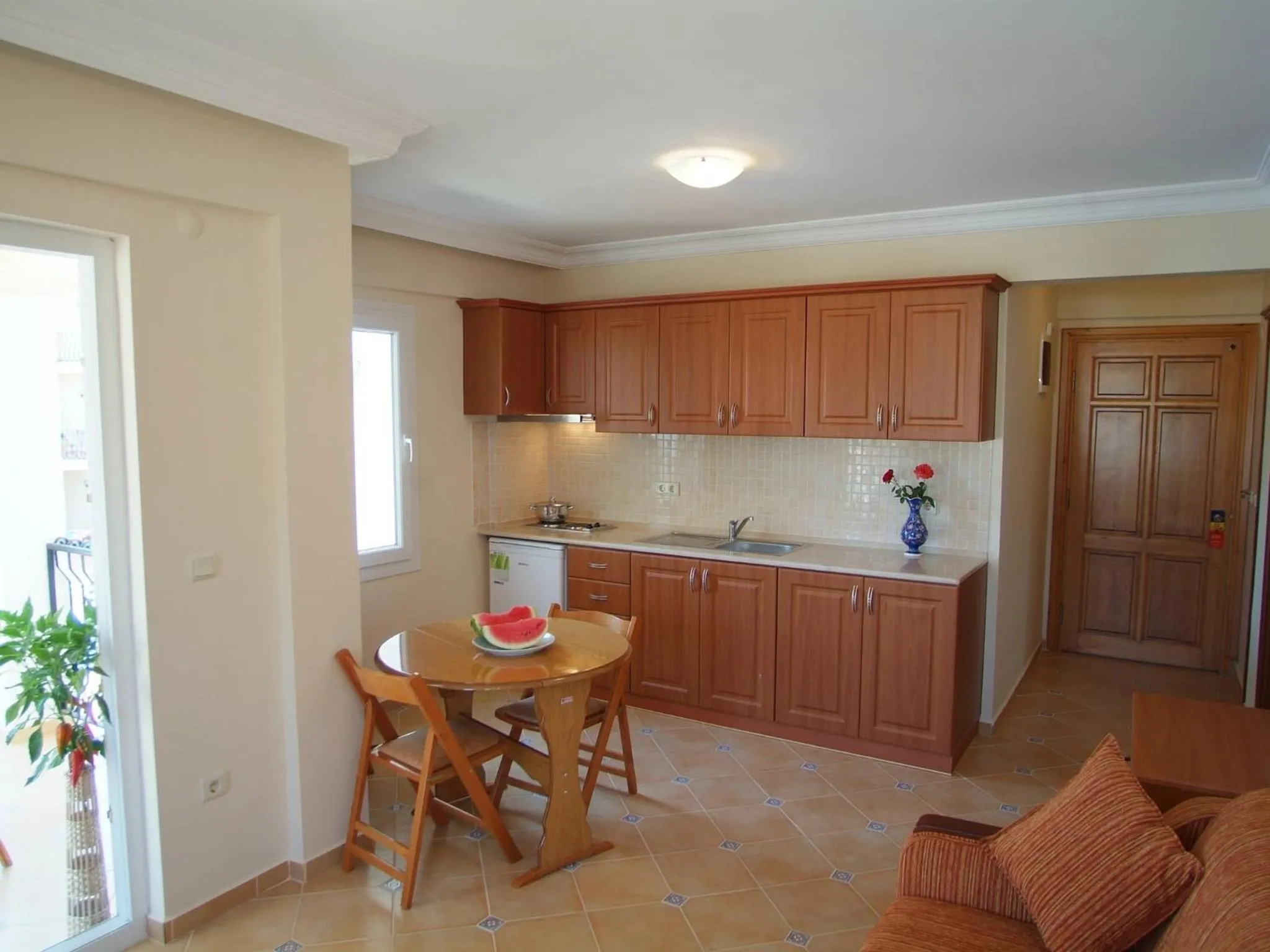 Kitchen or kitchenette in Sea Breeze Hotel and Apartments