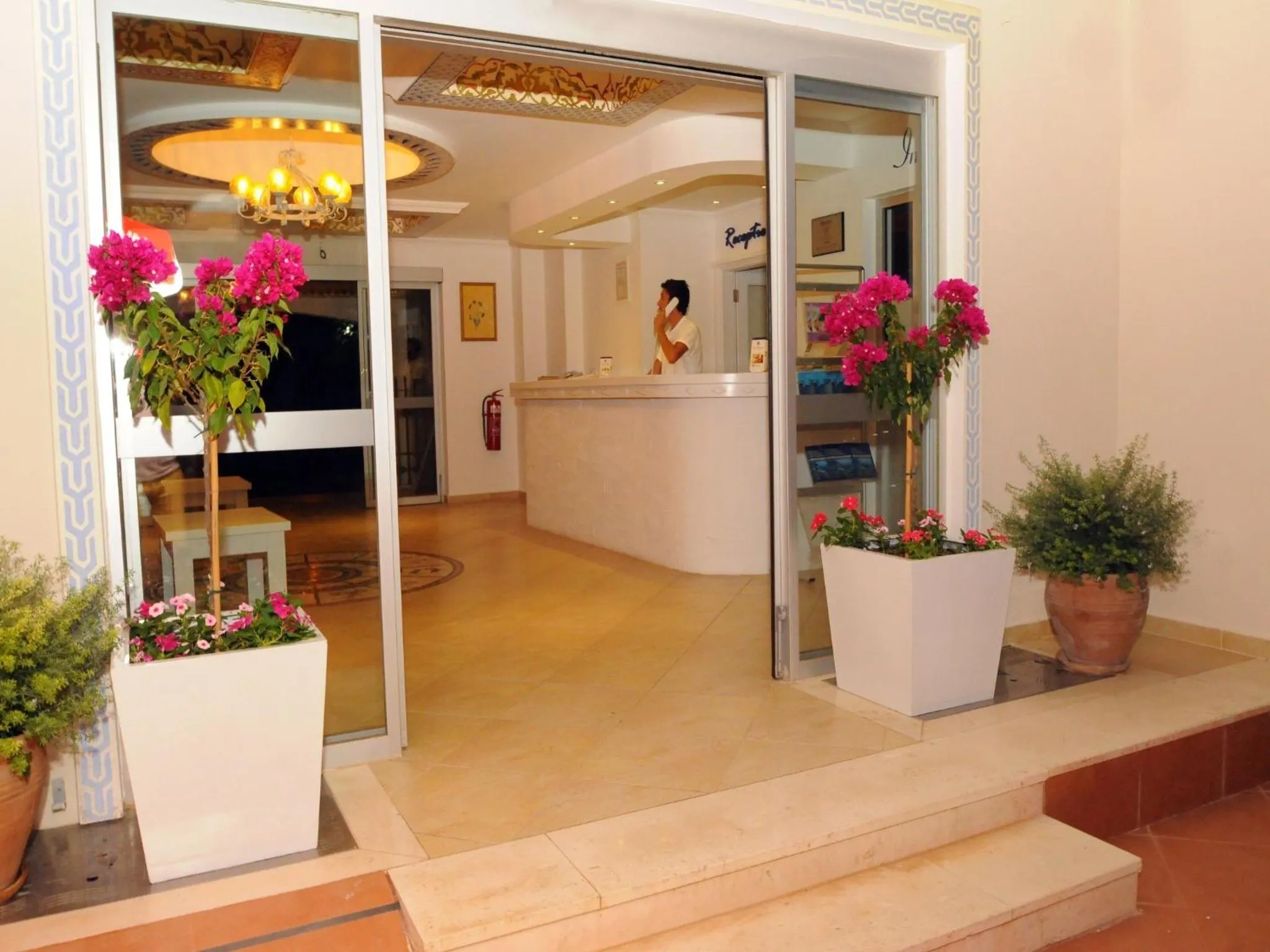Lobby or reception in Sea Breeze Hotel and Apartments