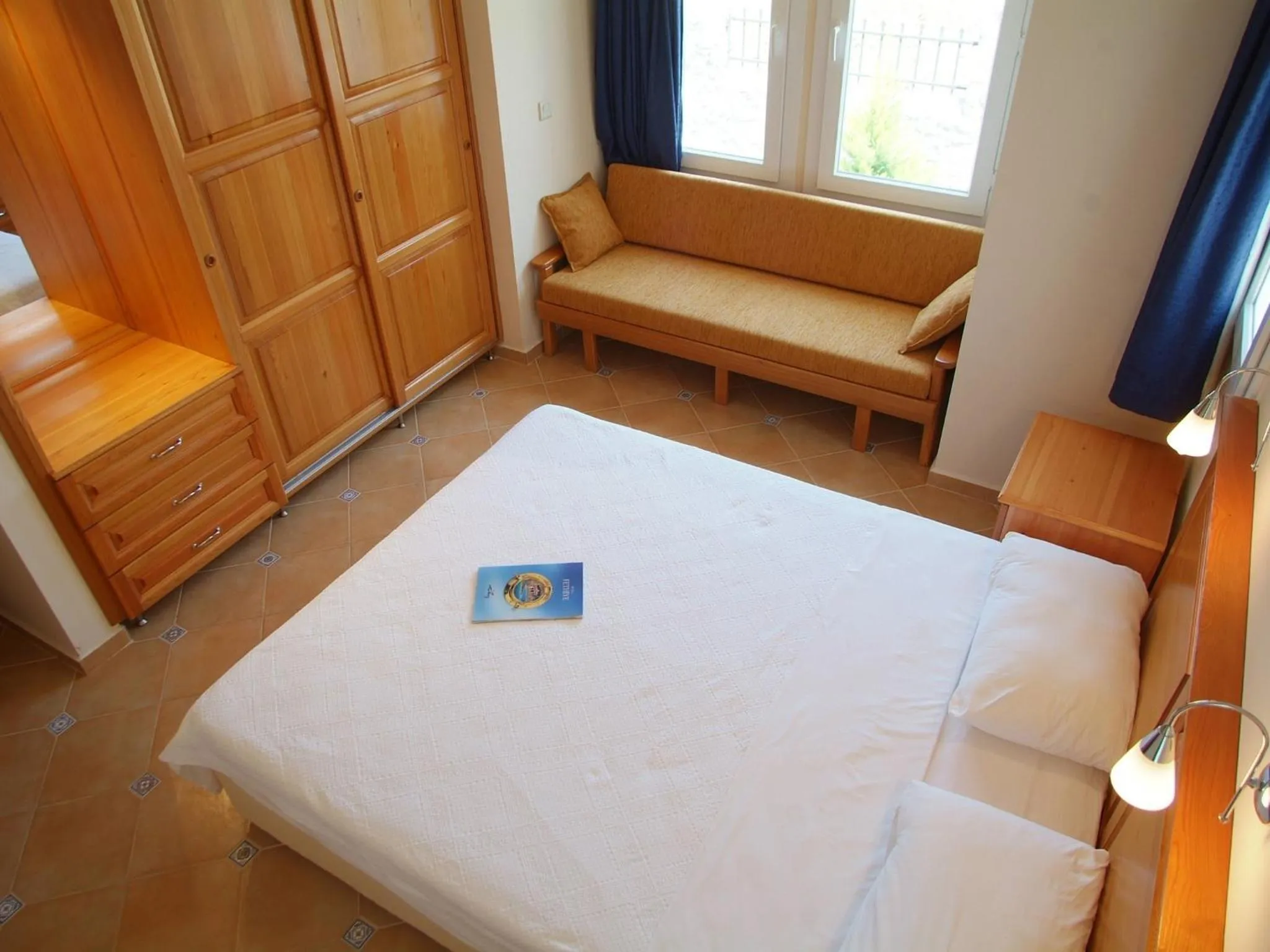 Photo of the whole room, Bed in Sea Breeze Hotel and Apartments