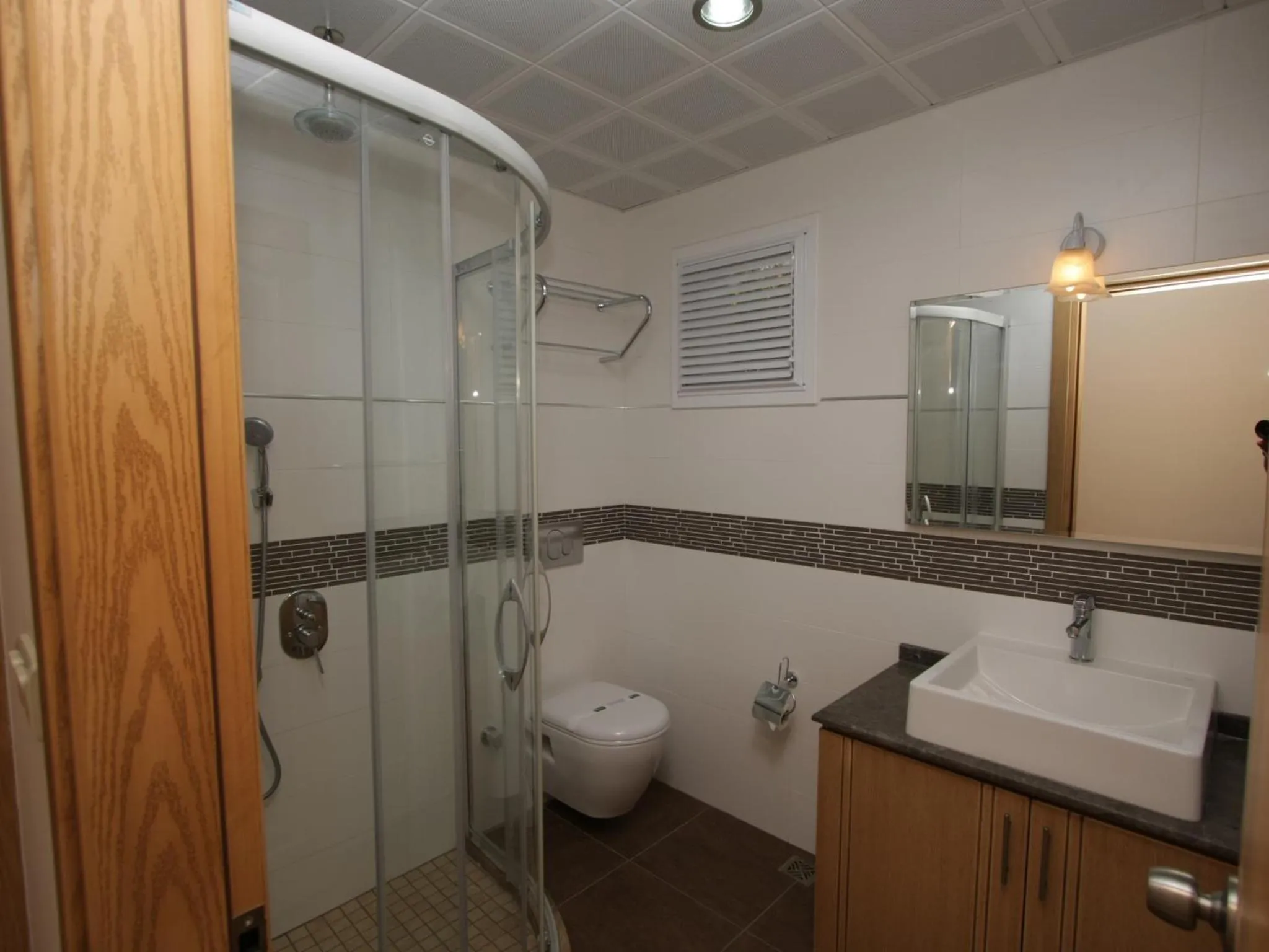 Shower in Sea Breeze Hotel and Apartments
