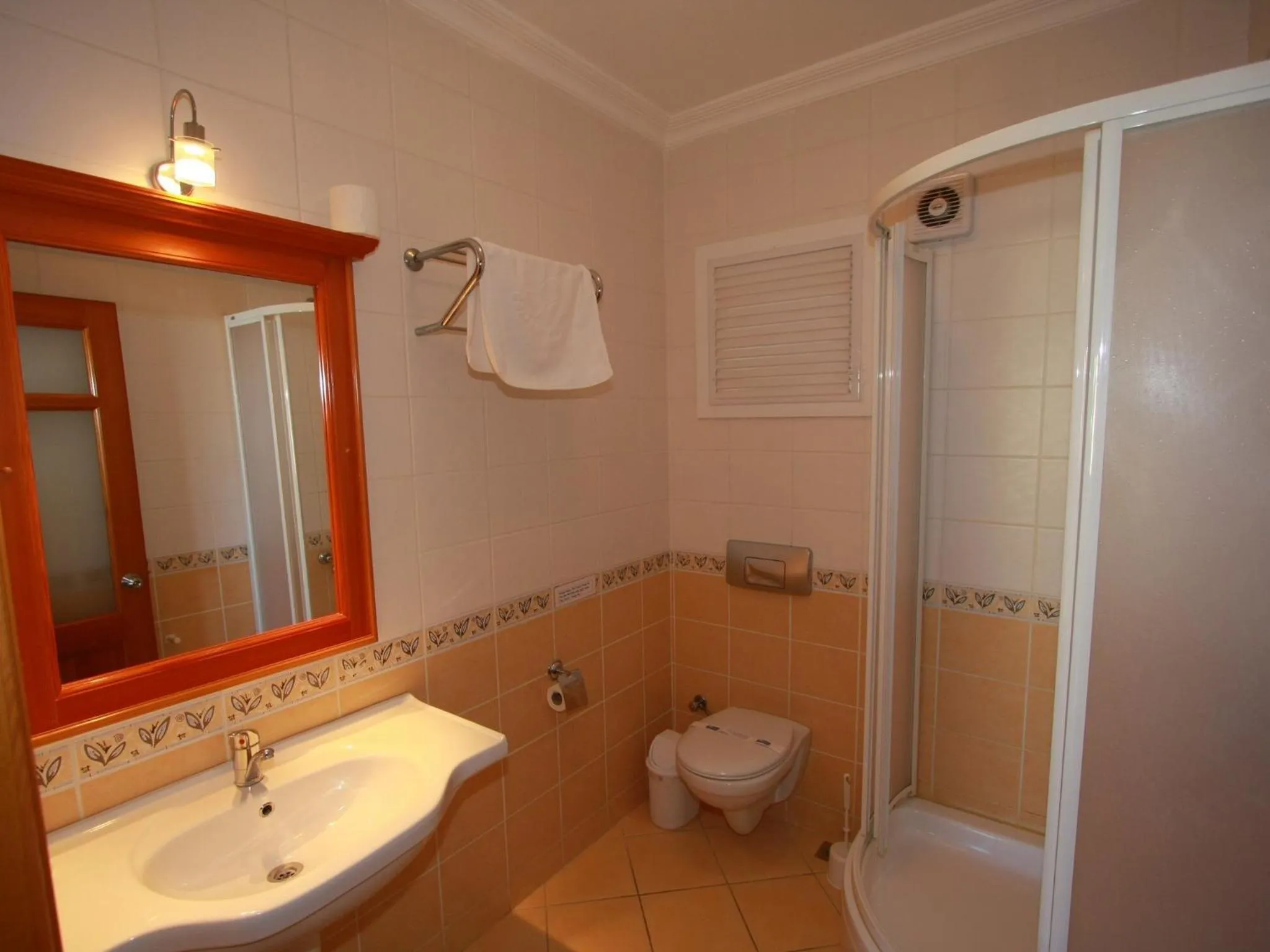 Bathroom in Sea Breeze Hotel and Apartments
